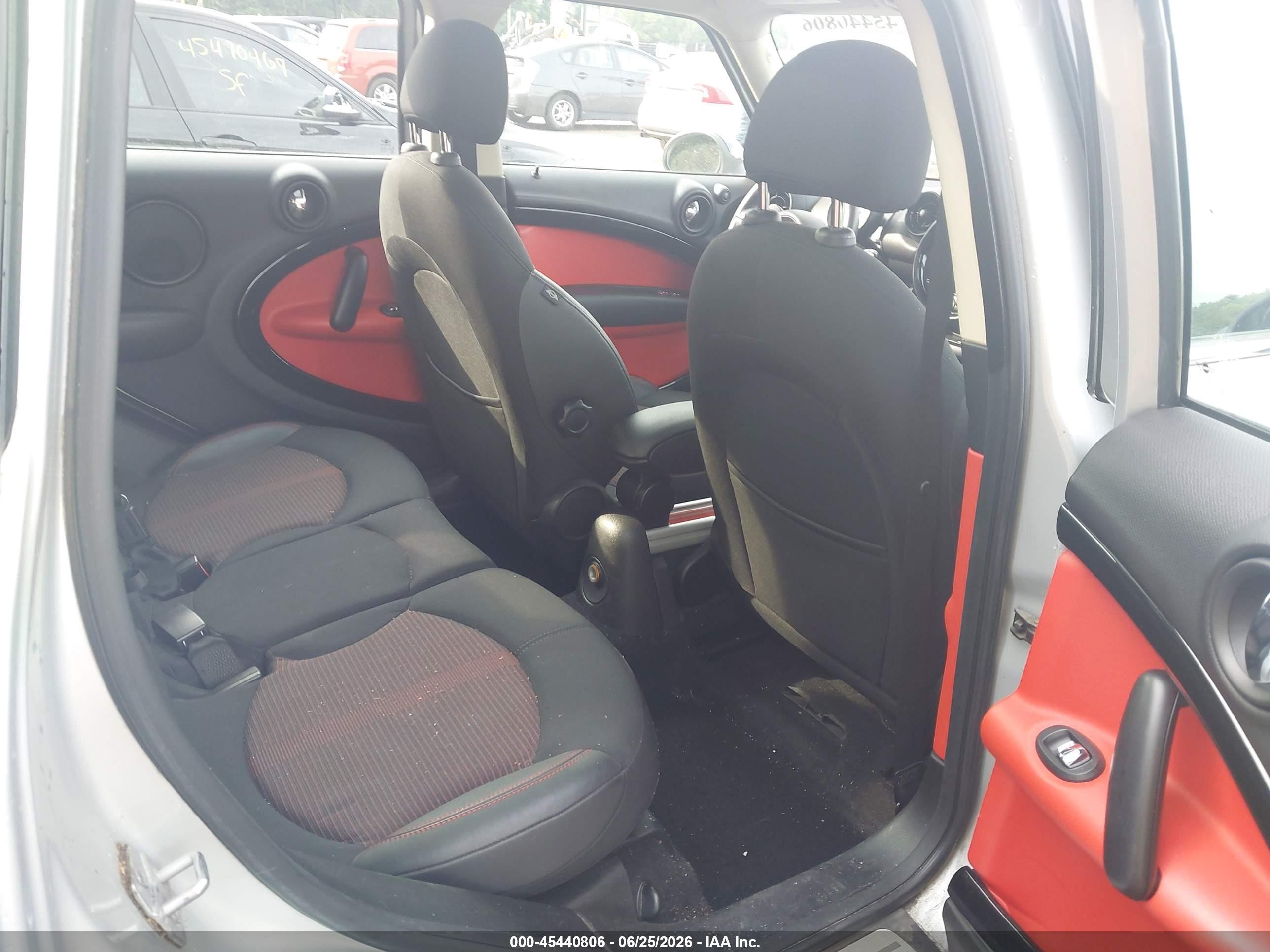 2013 Mini Countryman Cooper S Silver vin: WMWZC3C50DWP23631