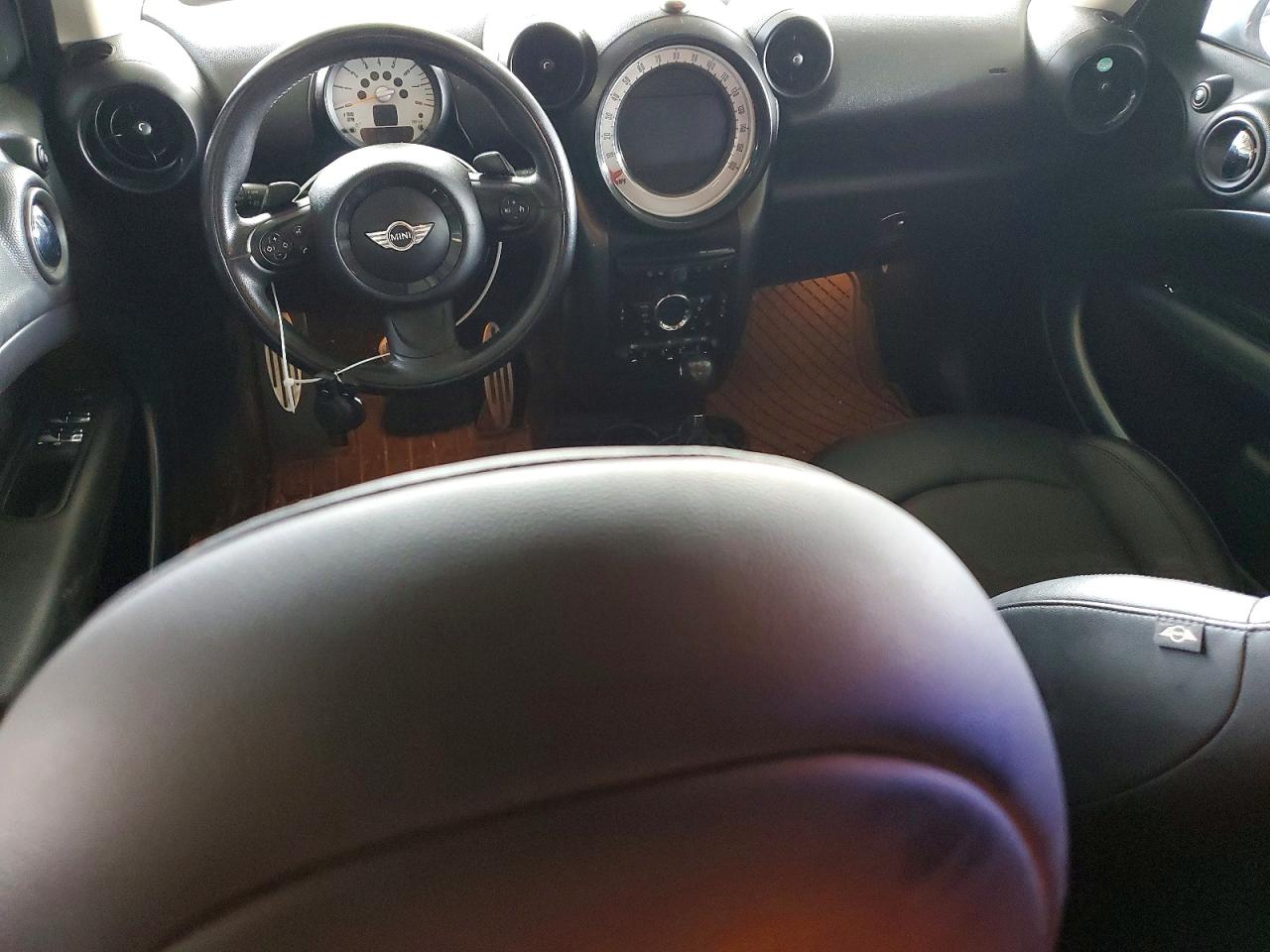 2014 Mini Cooper S Countryman White vin: WMWZC3C50EWP27924