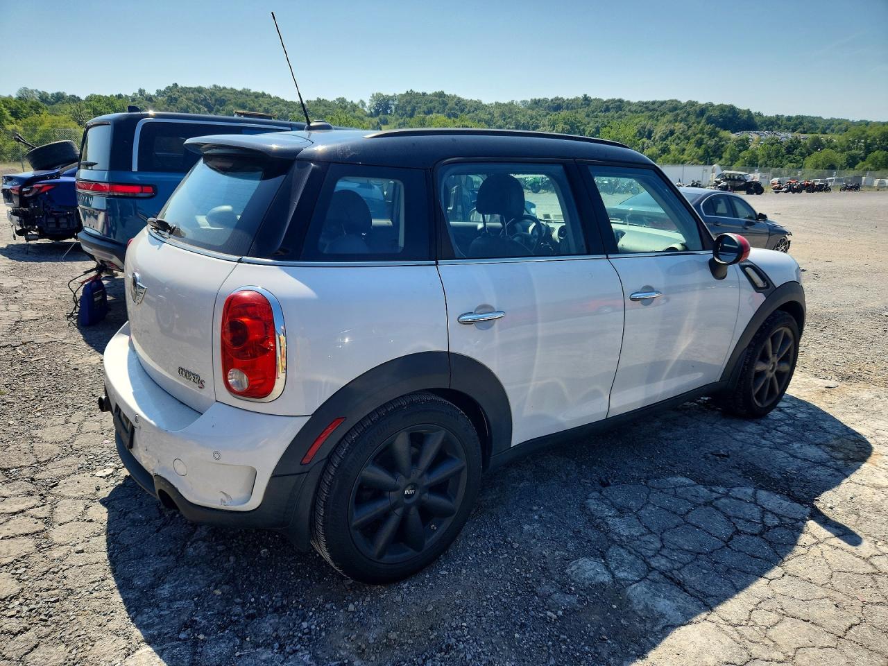 2012 Mini Cooper S Countryman White vin: WMWZC3C51CWL86952