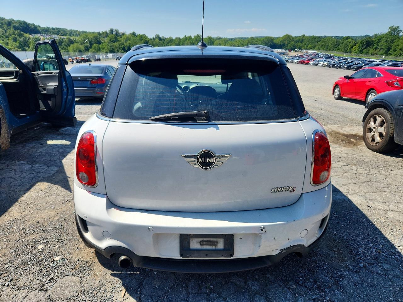 2012 Mini Cooper S Countryman White vin: WMWZC3C51CWL86952