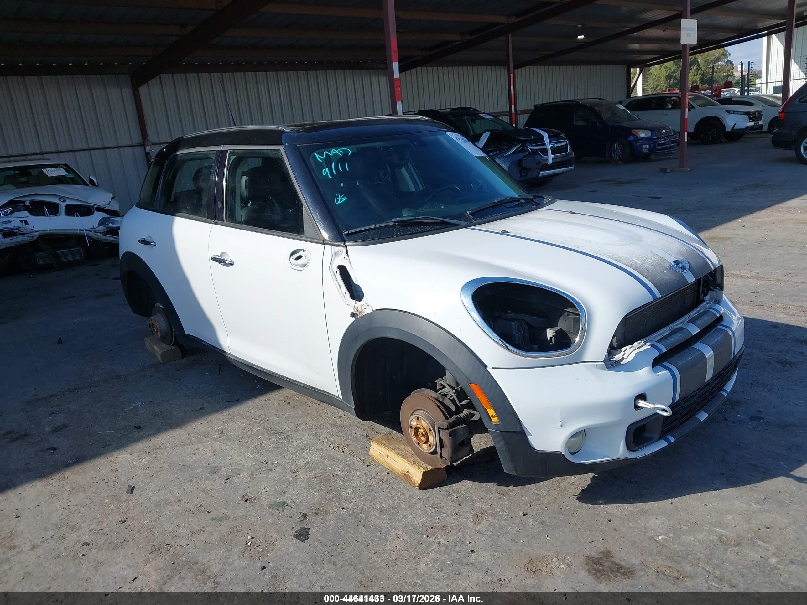 2013 Mini Countryman Cooper S White vin: WMWZC3C51DWP20494