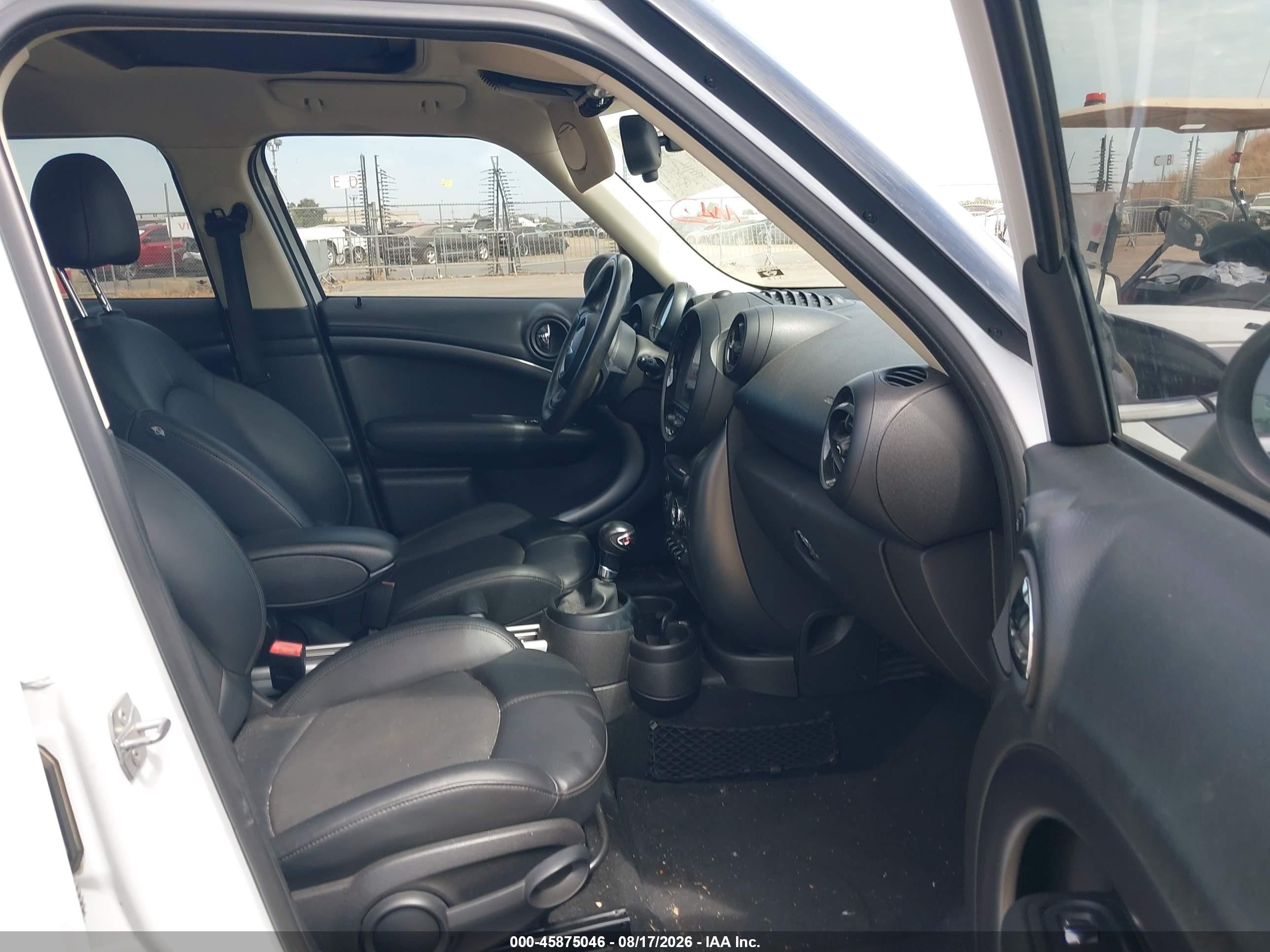 2014 Mini Countryman Cooper S White vin: WMWZC3C51EWP25857