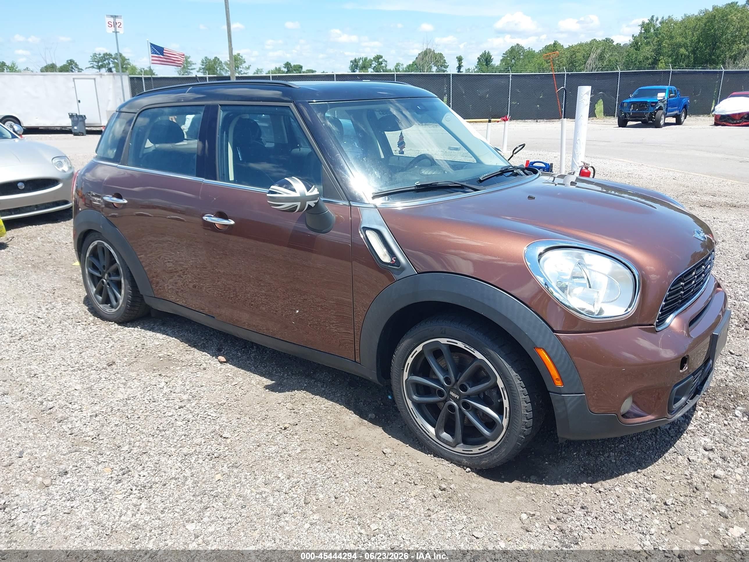 2014 Mini Countryman Cooper S Brown vin: WMWZC3C52EWP25396