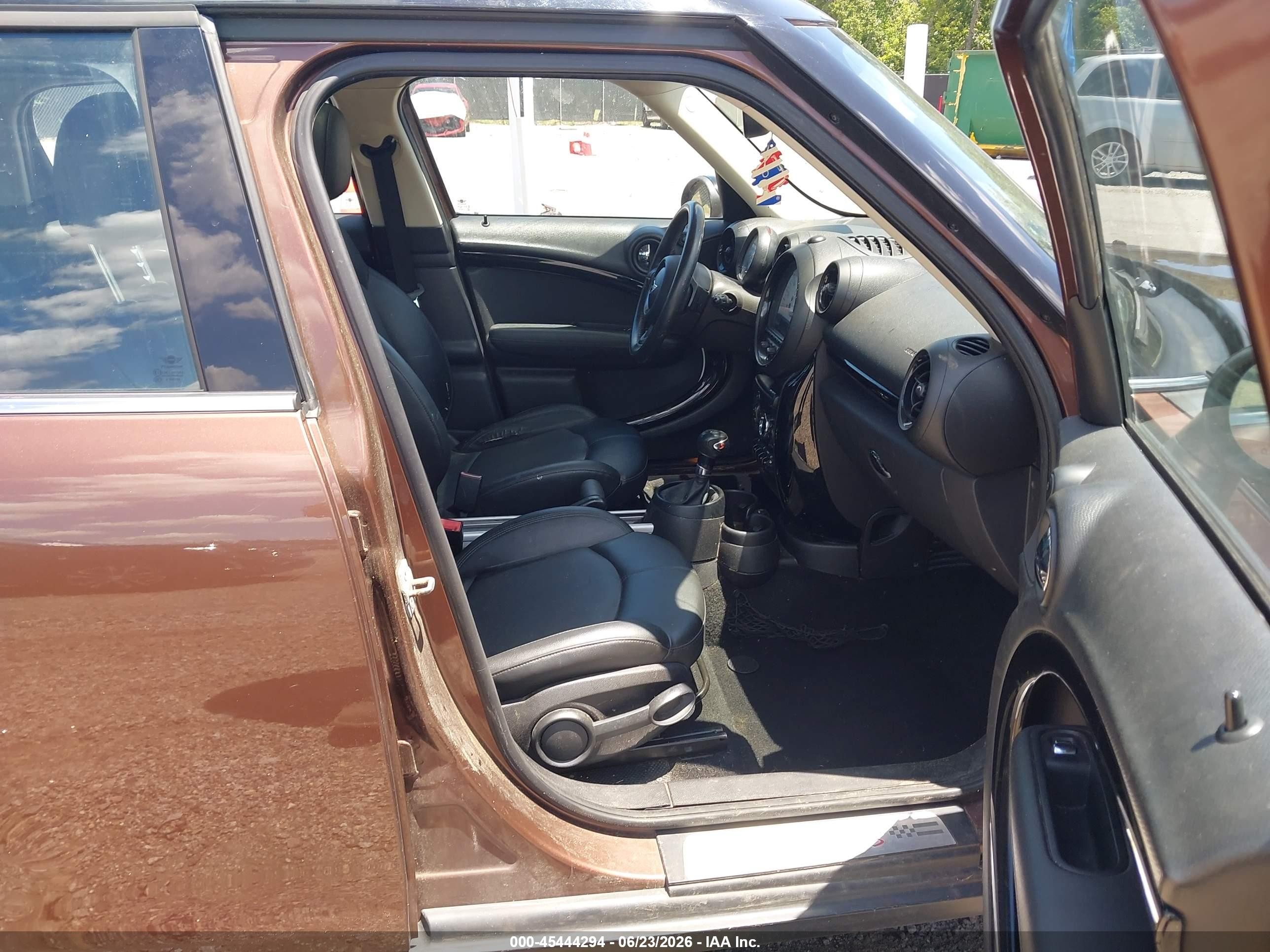 2014 Mini Countryman Cooper S Brown vin: WMWZC3C52EWP25396