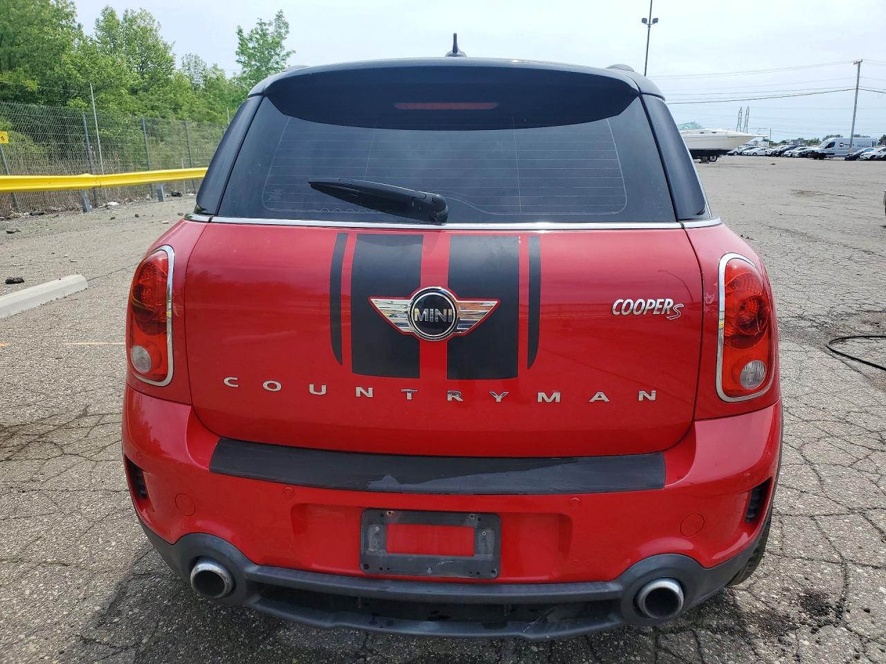 2014 Mini Cooper S Countryman Red vin: WMWZC3C52EWP52582