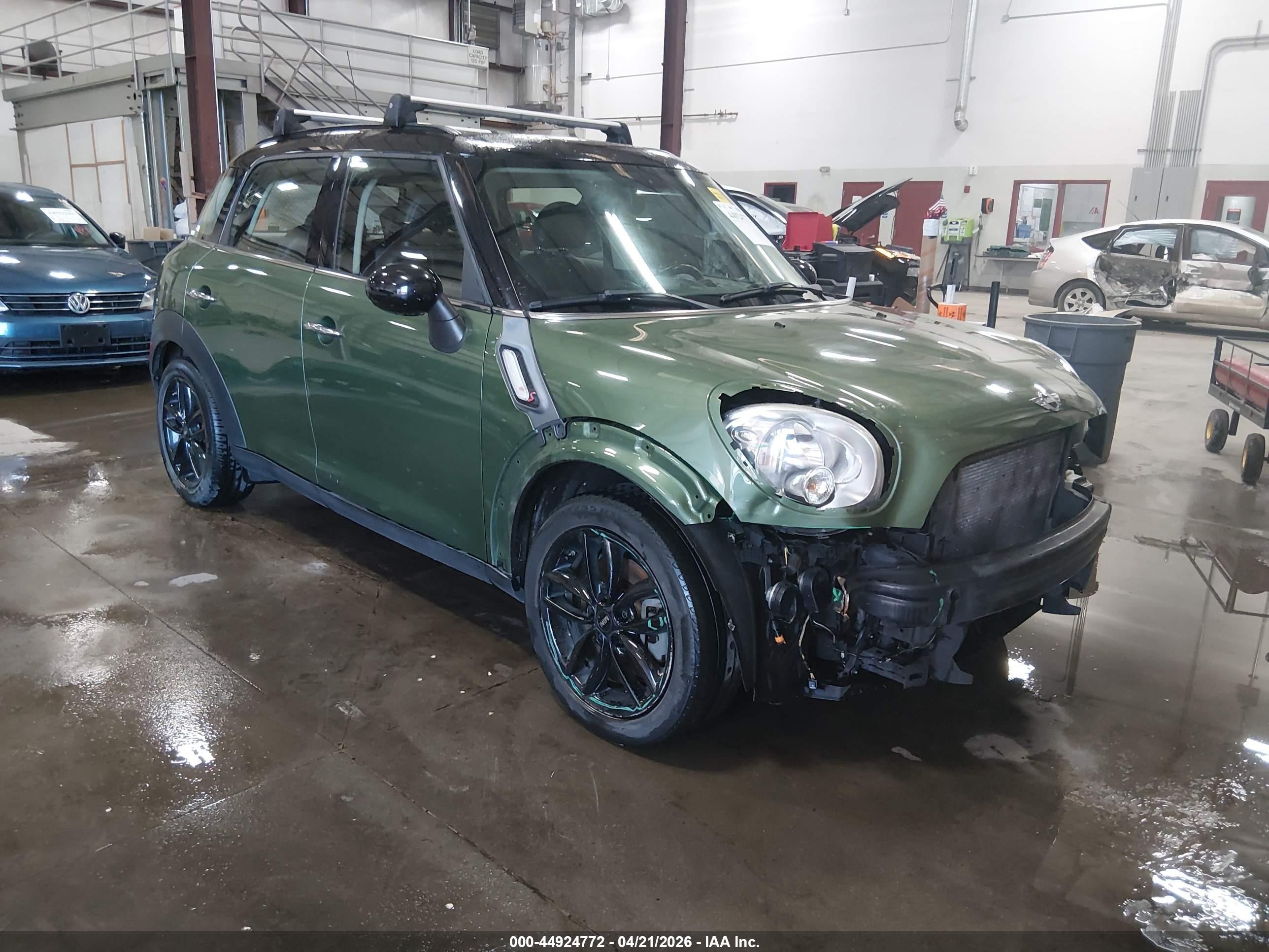 2015 Mini Countryman Cooper S Green vin: WMWZC3C52FWT02495