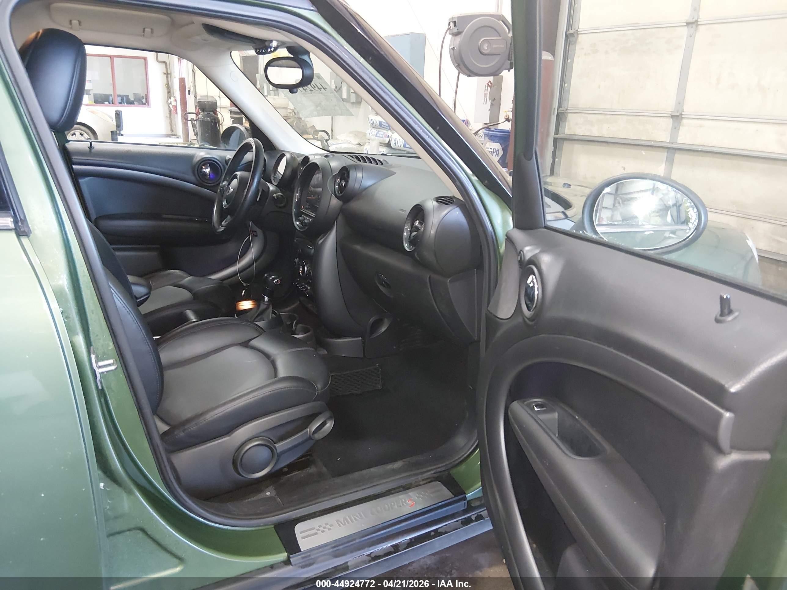 2015 Mini Countryman Cooper S Green vin: WMWZC3C52FWT02495