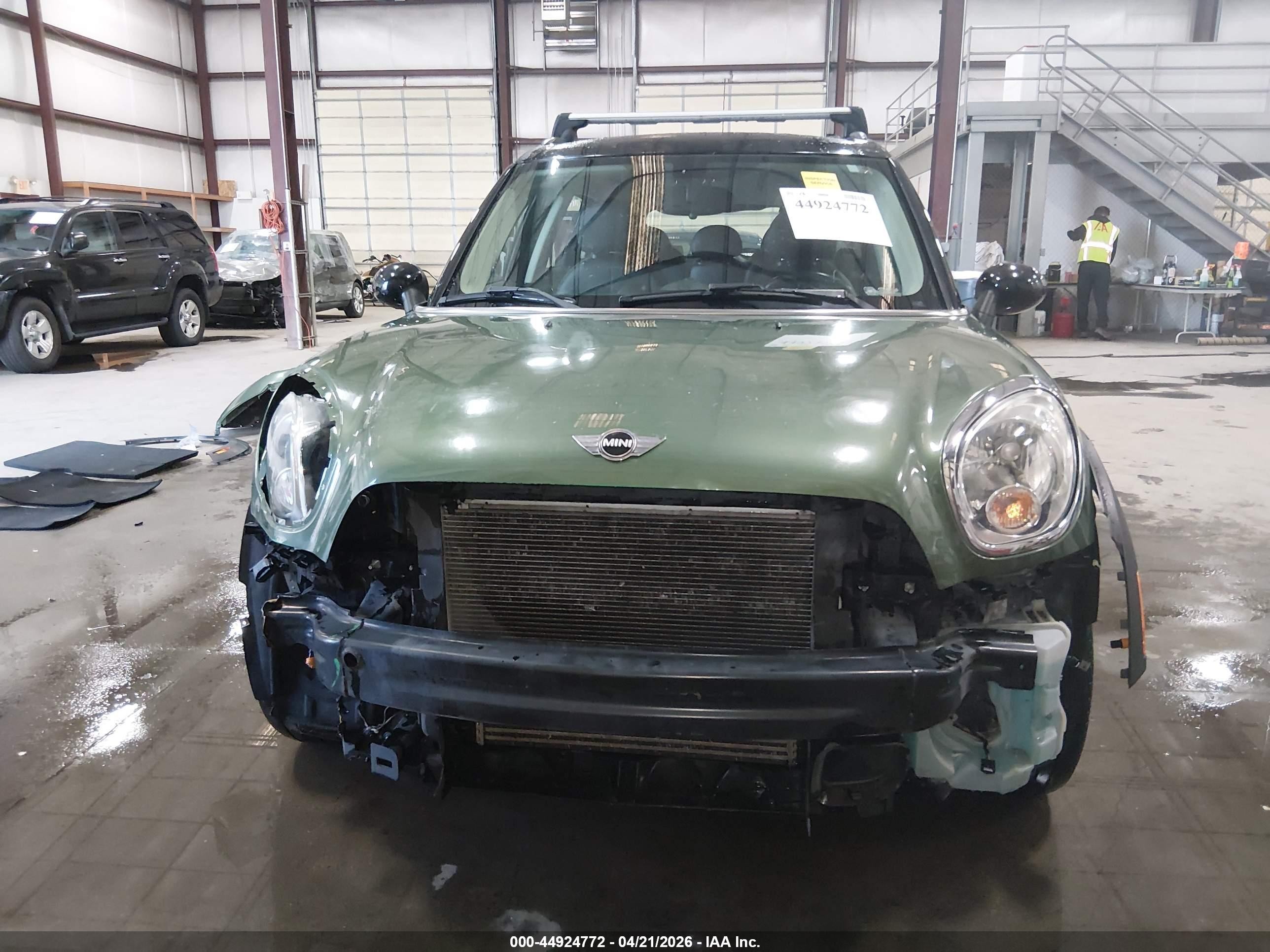 2015 Mini Countryman Cooper S Green vin: WMWZC3C52FWT02495