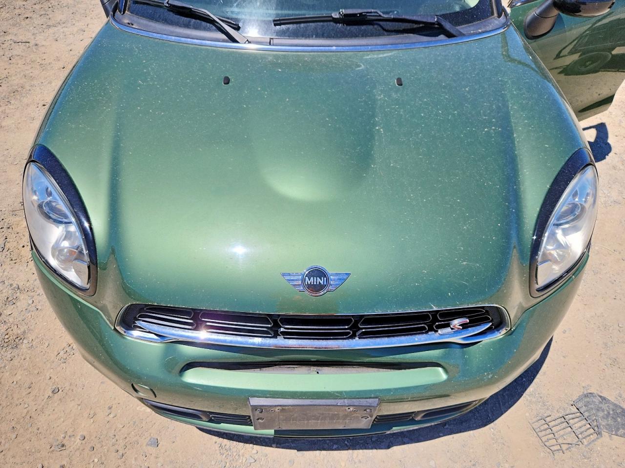 2015 Mini Cooper S Countryman Green vin: WMWZC3C52FWT05123