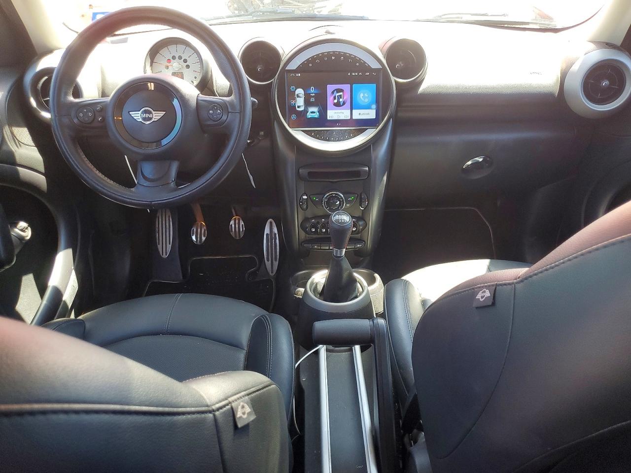 2012 Mini Cooper S Countryman Red vin: WMWZC3C53CWM27677