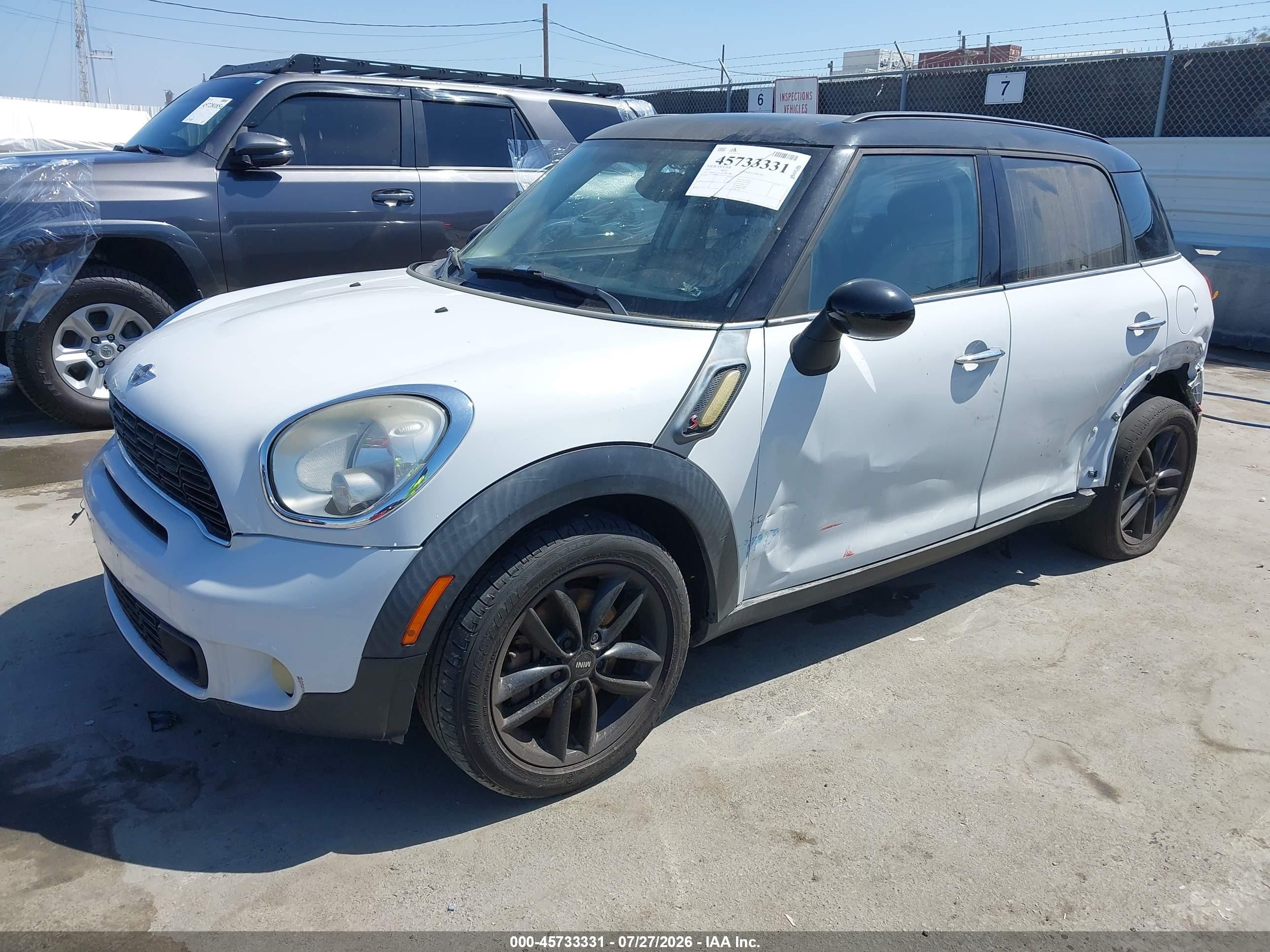2012 Mini Cooper S Countryman White vin: WMWZC3C53CWM27940