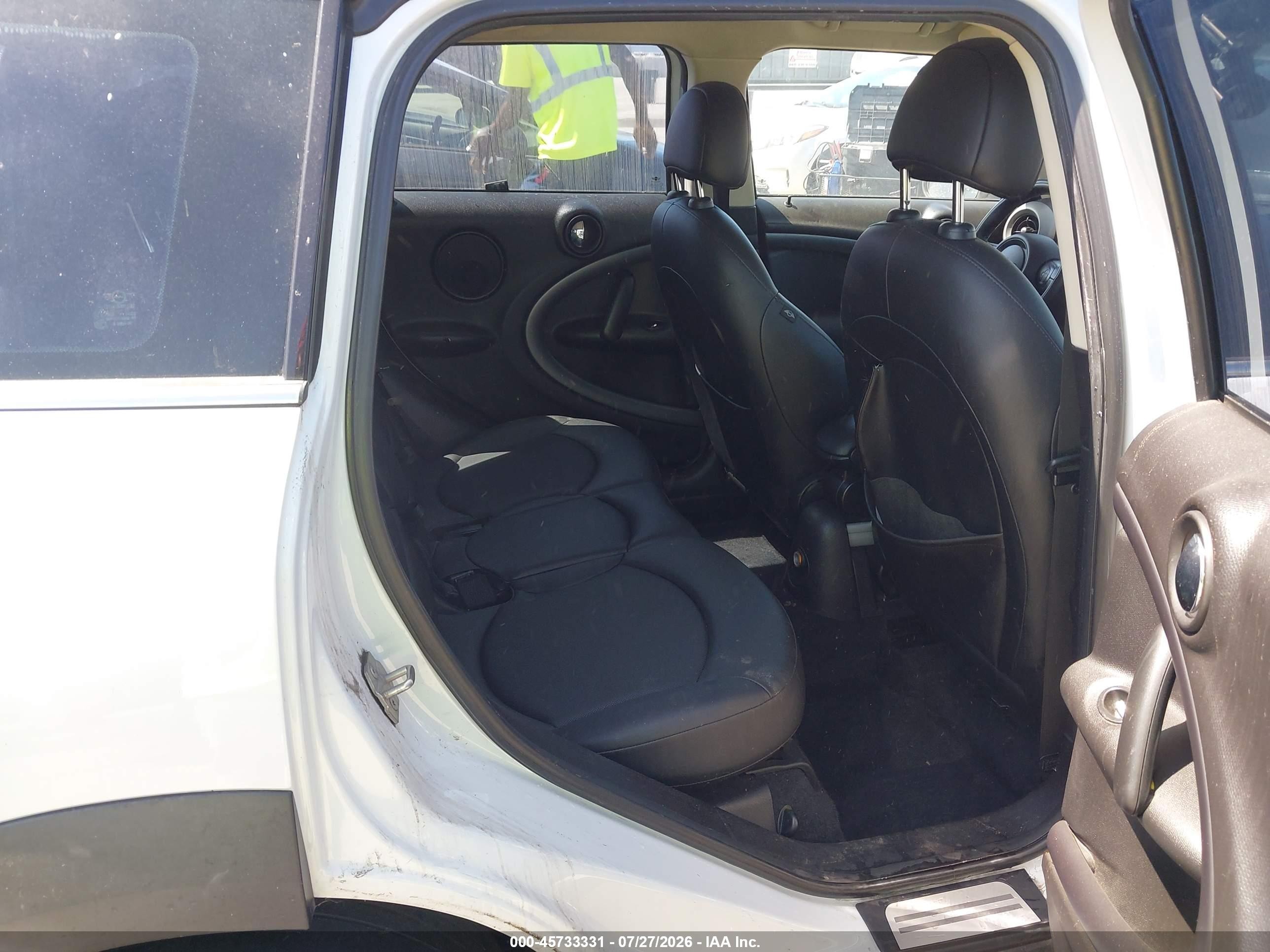 2012 Mini Cooper S Countryman White vin: WMWZC3C53CWM27940