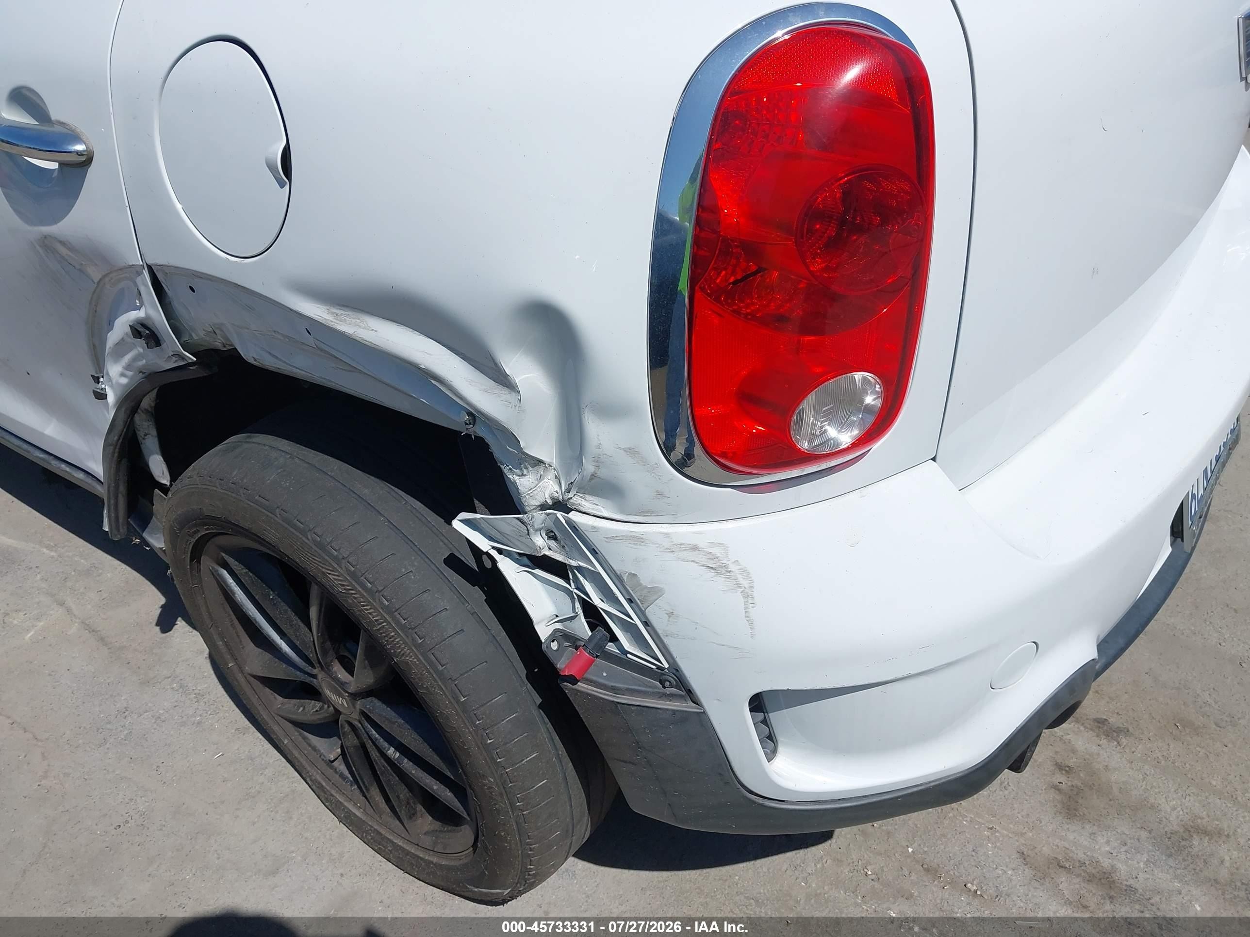 2012 Mini Cooper S Countryman White vin: WMWZC3C53CWM27940