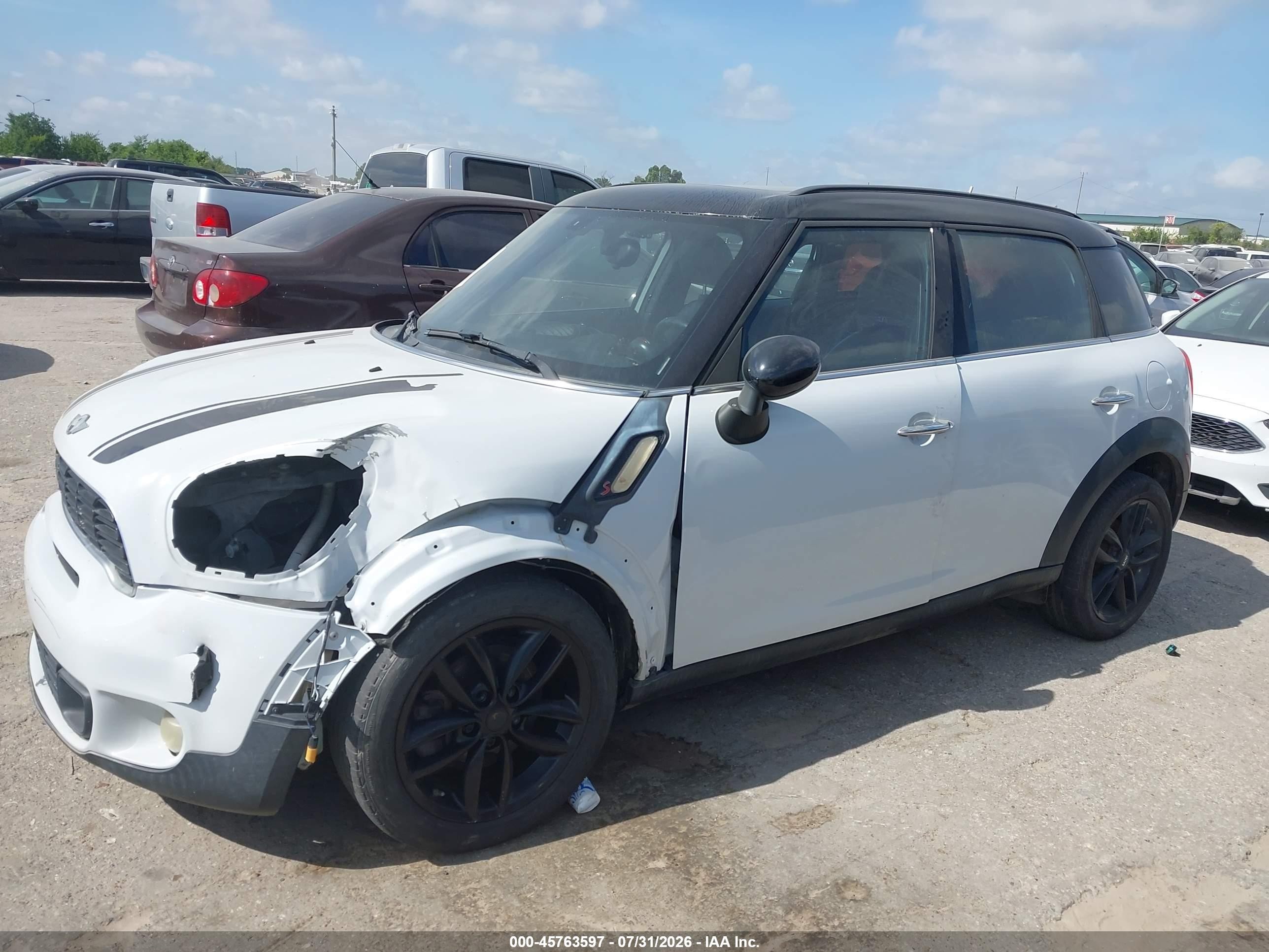 2013 Mini Countryman Cooper S White vin: WMWZC3C53DWP51178