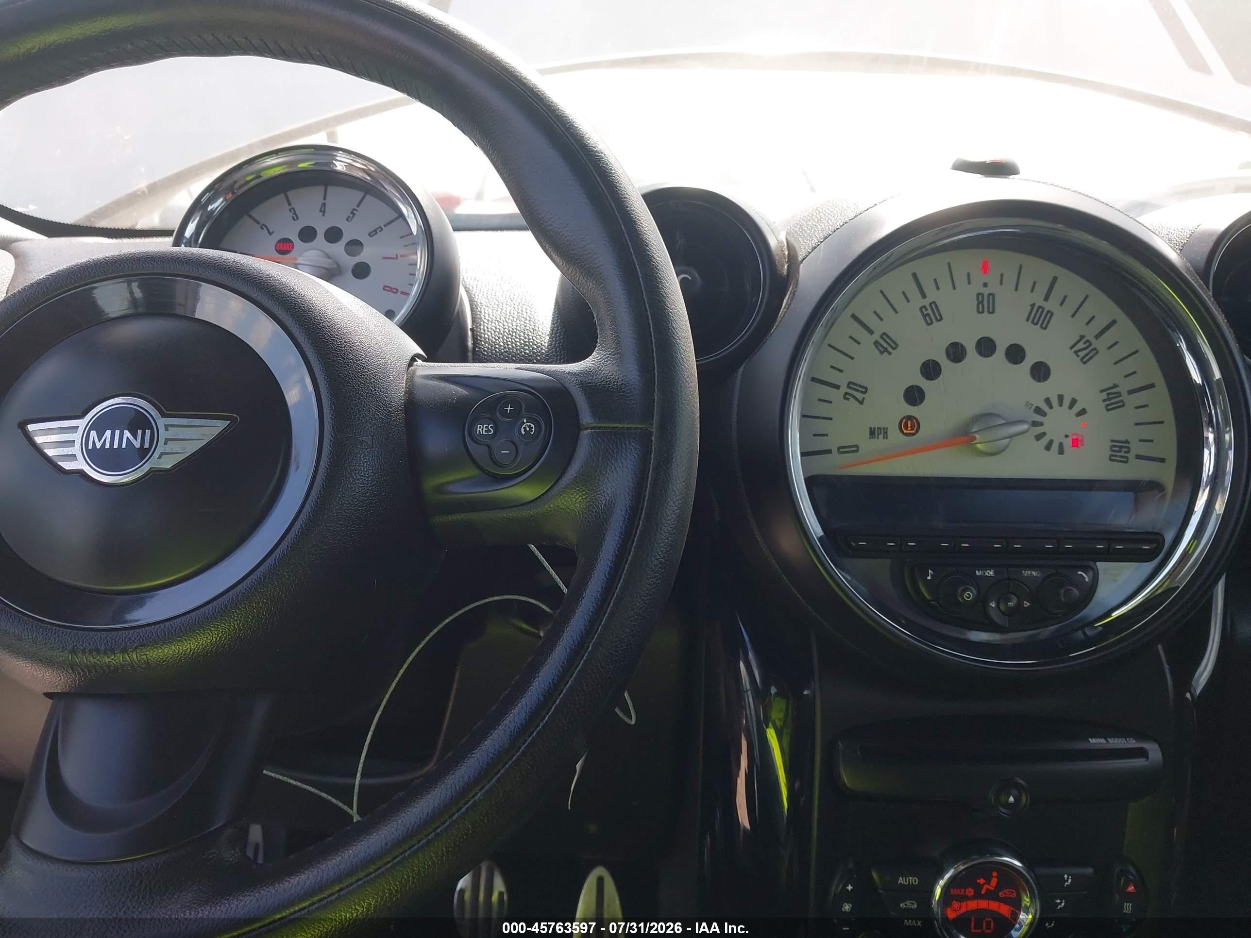 2013 Mini Countryman Cooper S White vin: WMWZC3C53DWP51178