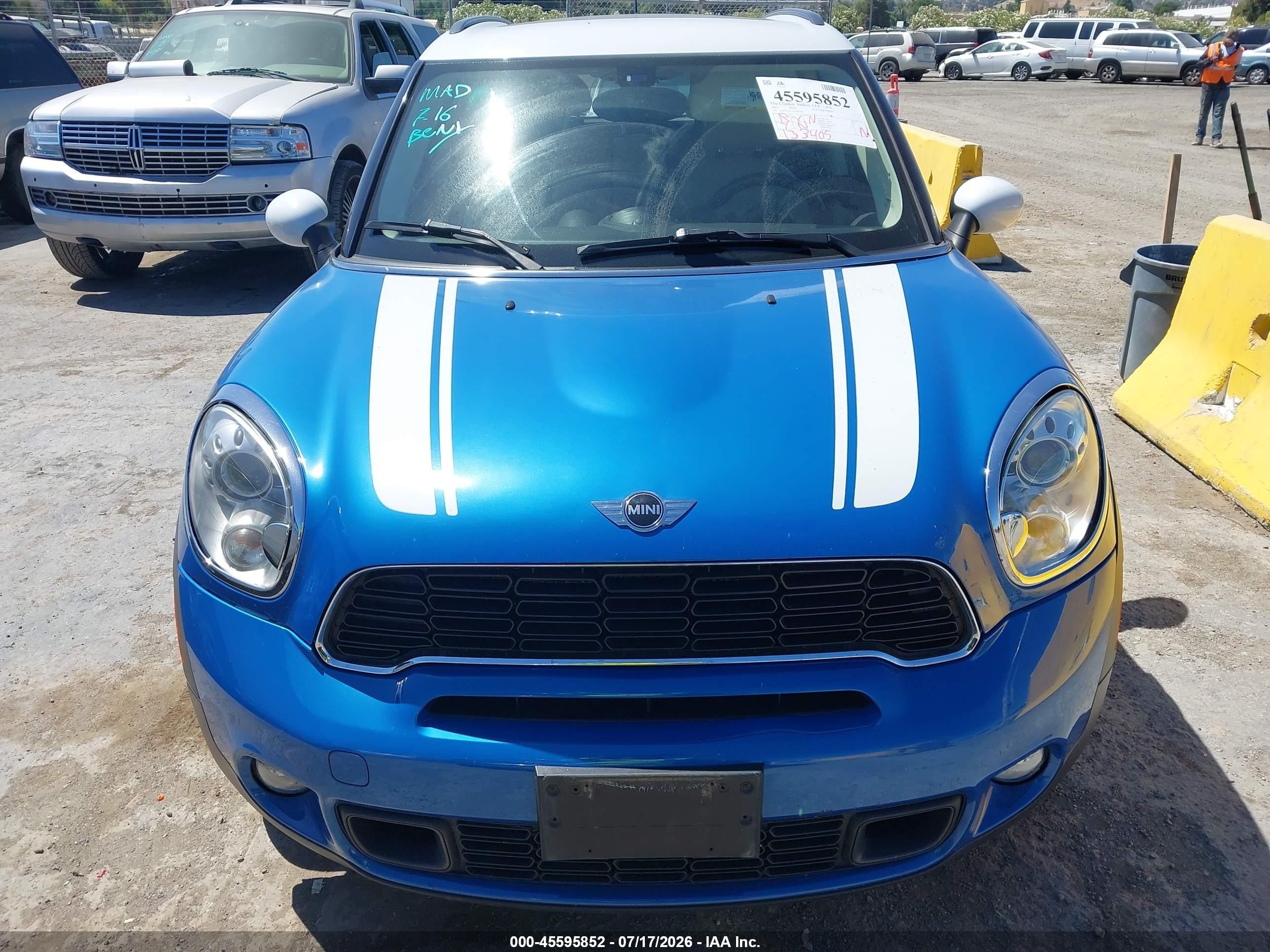 2014 Mini Countryman Cooper S Blue vin: WMWZC3C53EWP25956