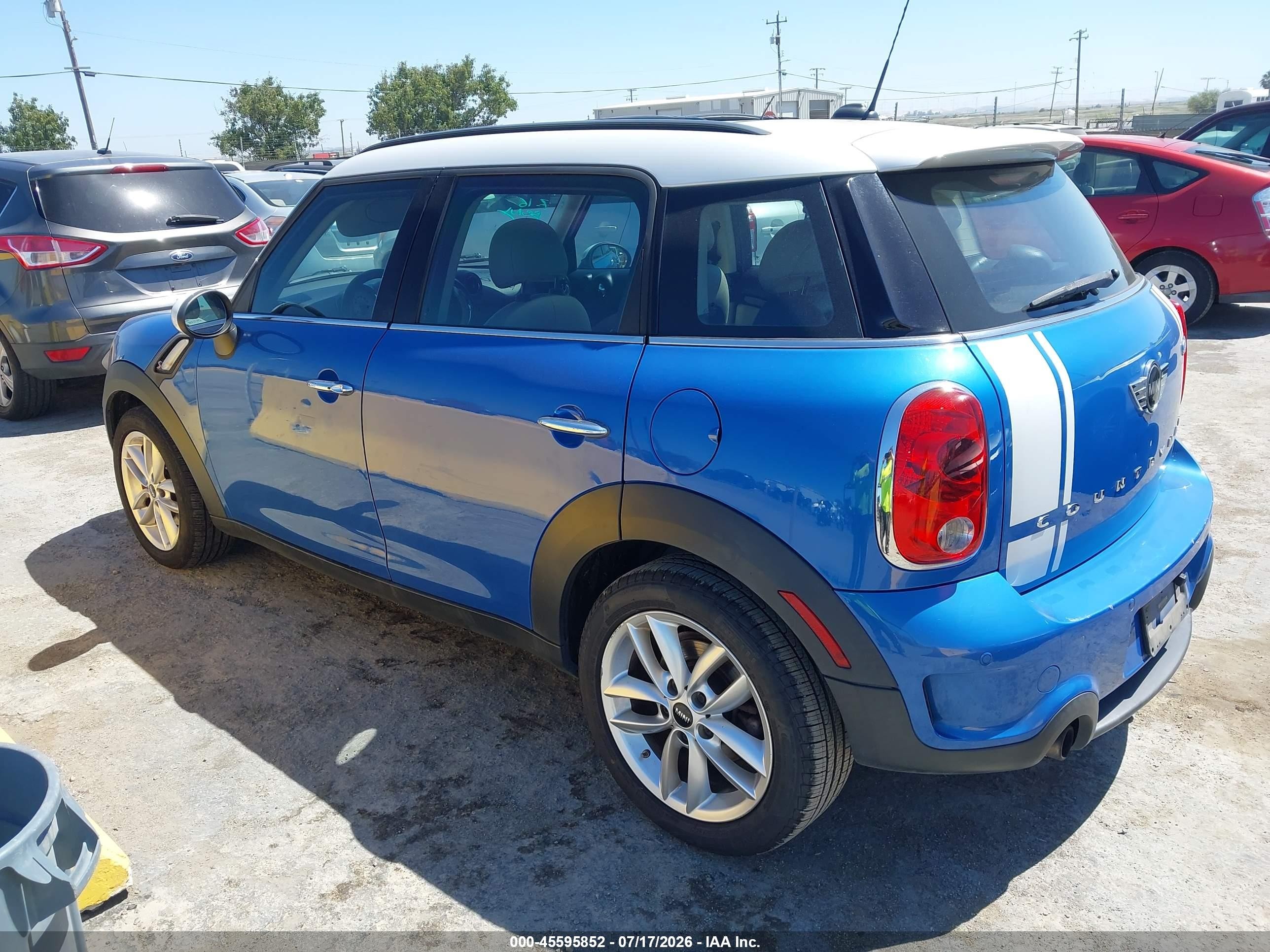2014 Mini Countryman Cooper S Blue vin: WMWZC3C53EWP25956