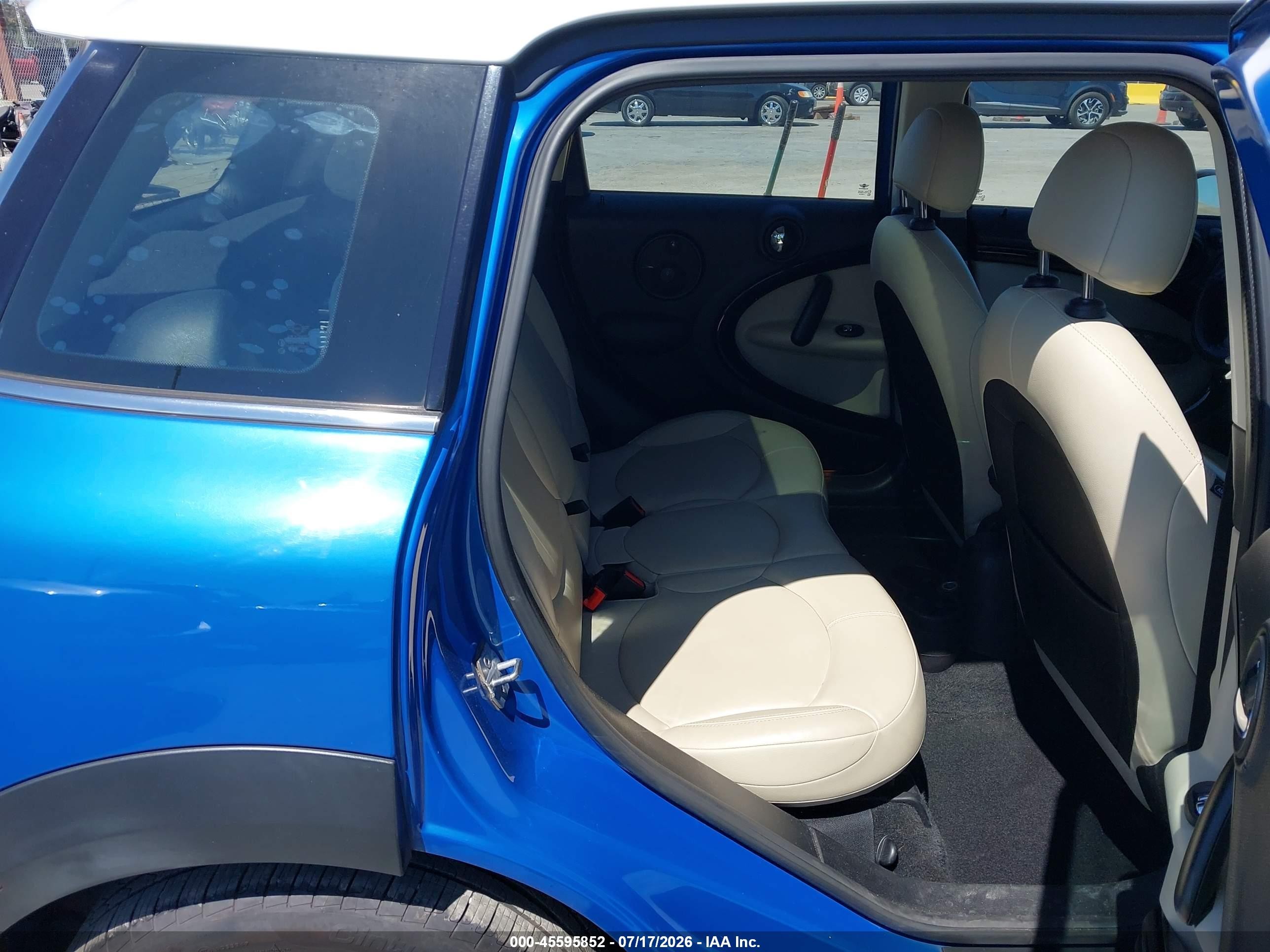 2014 Mini Countryman Cooper S Blue vin: WMWZC3C53EWP25956