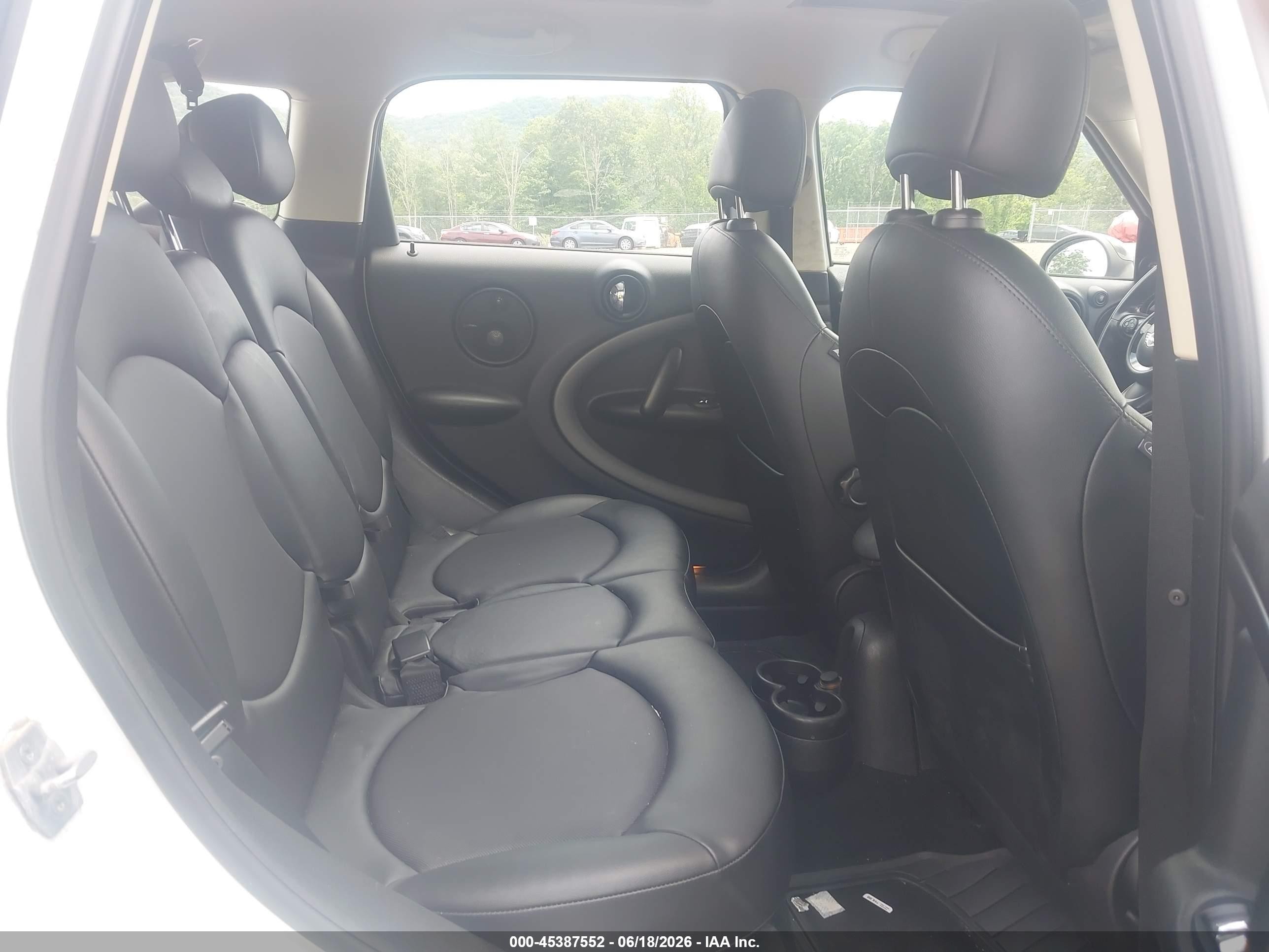 2015 Mini Countryman Cooper S White vin: WMWZC3C54FWT02336