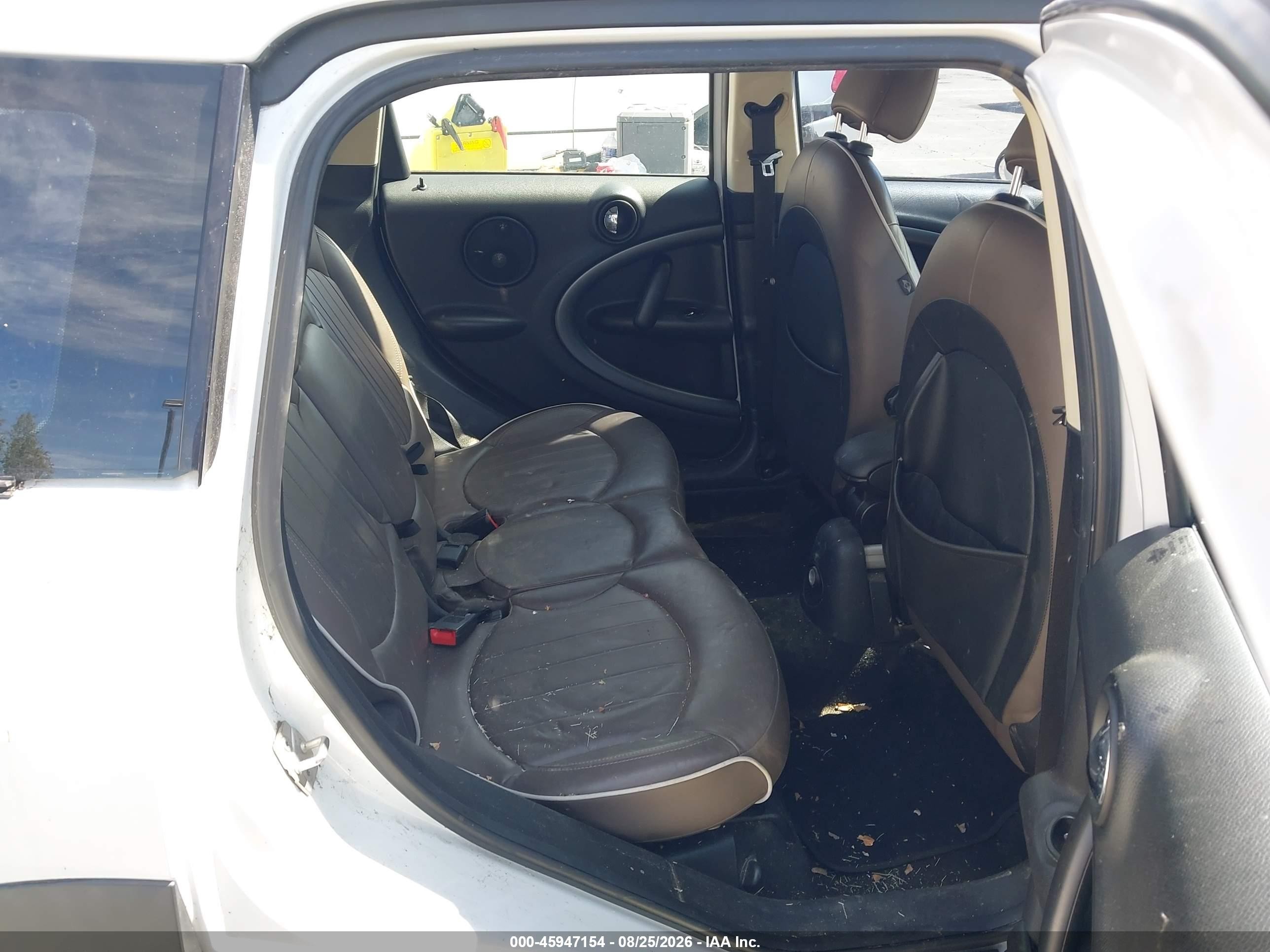 2012 Mini Cooper S Countryman   White vin: WMWZC3C55CWL83293