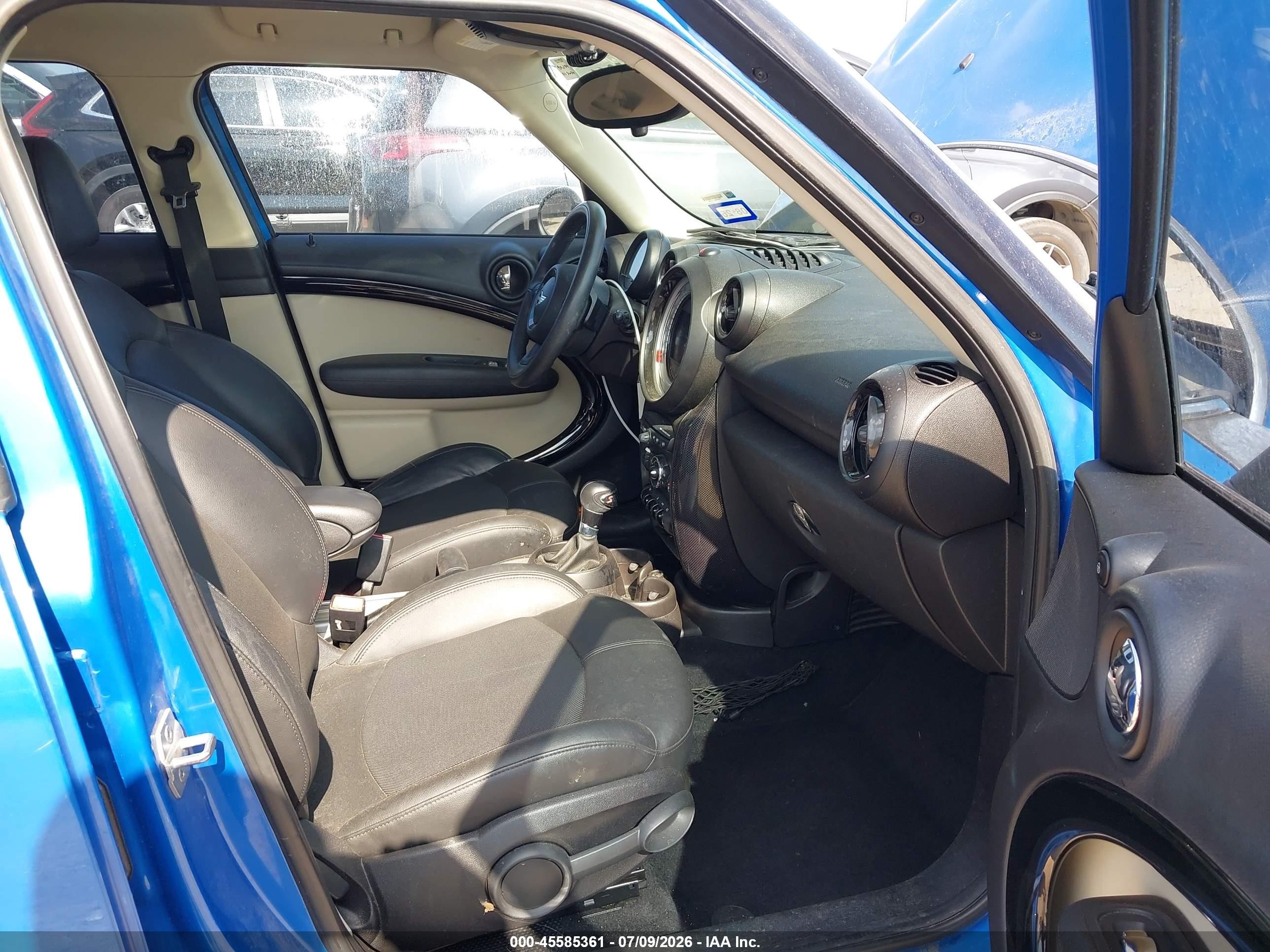 2014 Mini Countryman Cooper S Blue vin: WMWZC3C55EWP25957