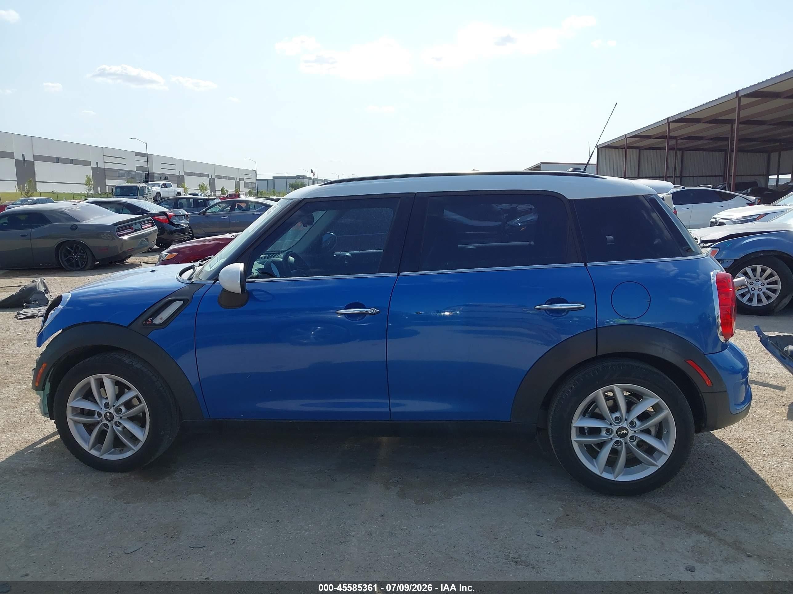 2014 Mini Countryman Cooper S Blue vin: WMWZC3C55EWP25957