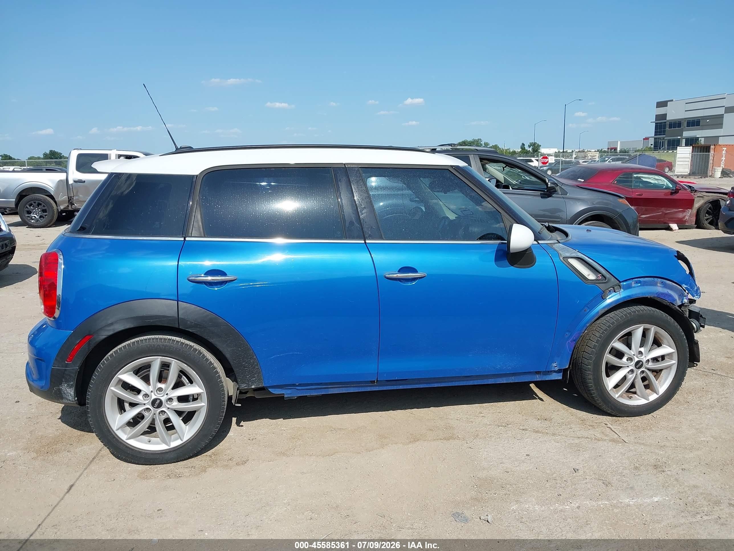 2014 Mini Countryman Cooper S Blue vin: WMWZC3C55EWP25957