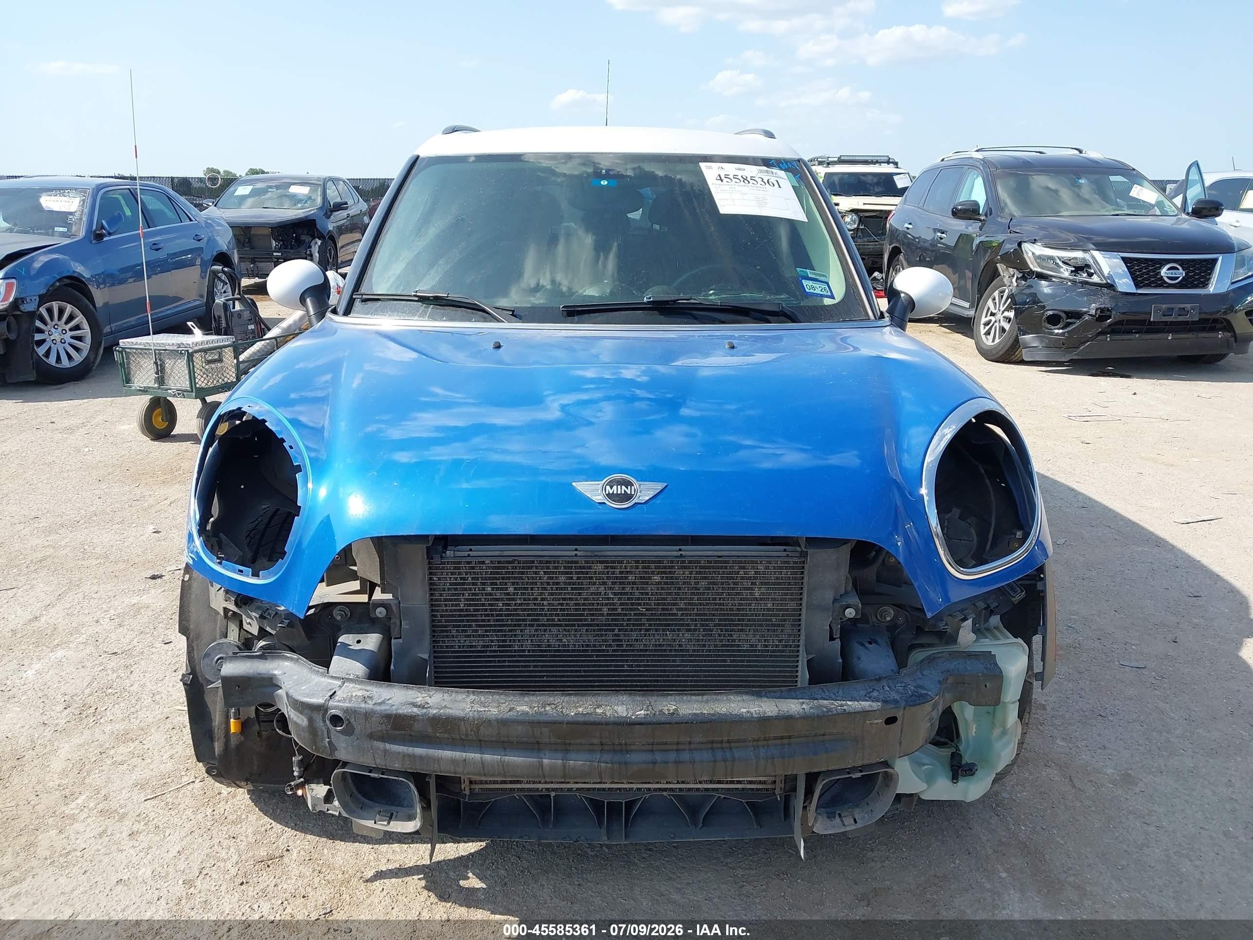 2014 Mini Countryman Cooper S Blue vin: WMWZC3C55EWP25957