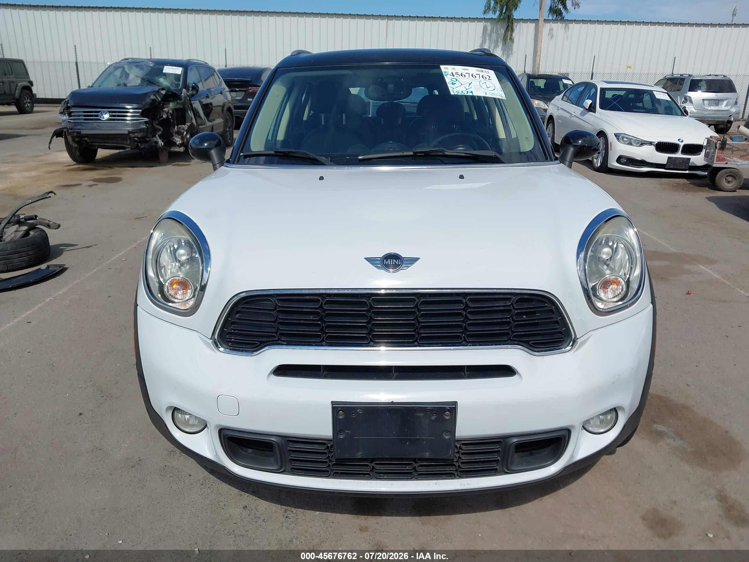 2014 Mini Countryman Cooper S White vin: WMWZC3C55EWP29555