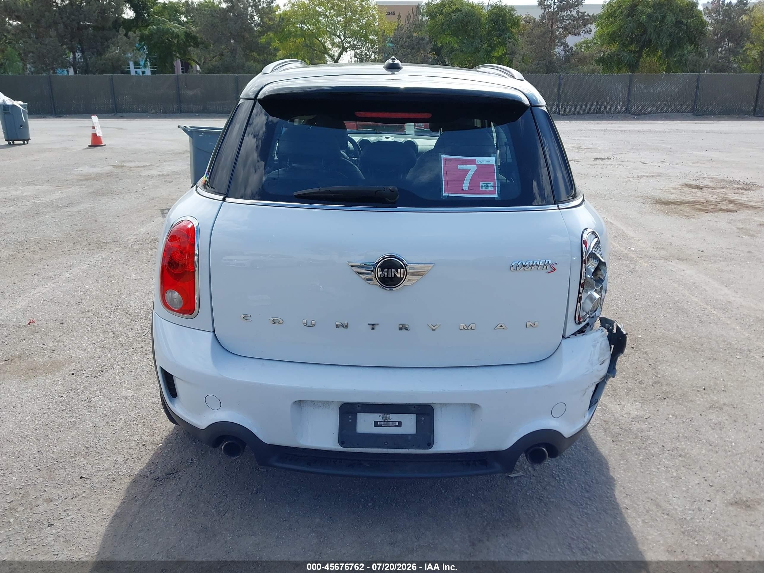 2014 Mini Countryman Cooper S White vin: WMWZC3C55EWP29555