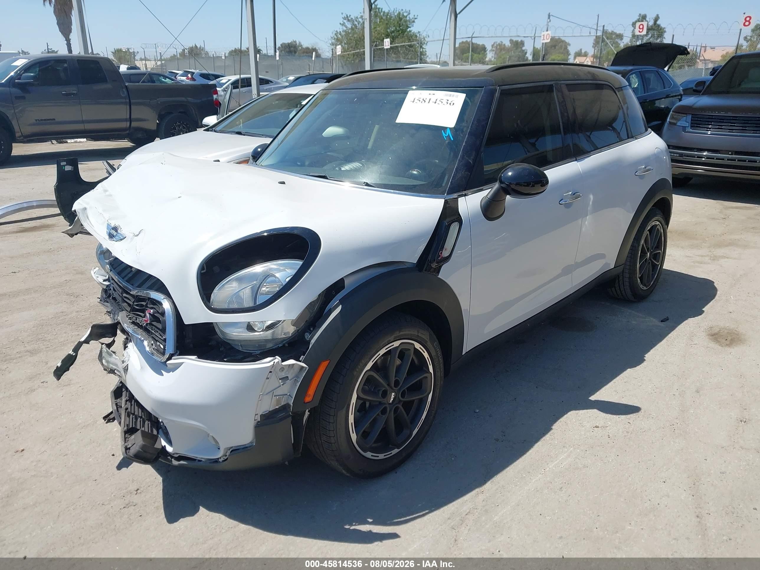 2015 Mini Countryman Cooper S White vin: WMWZC3C55FWT06654