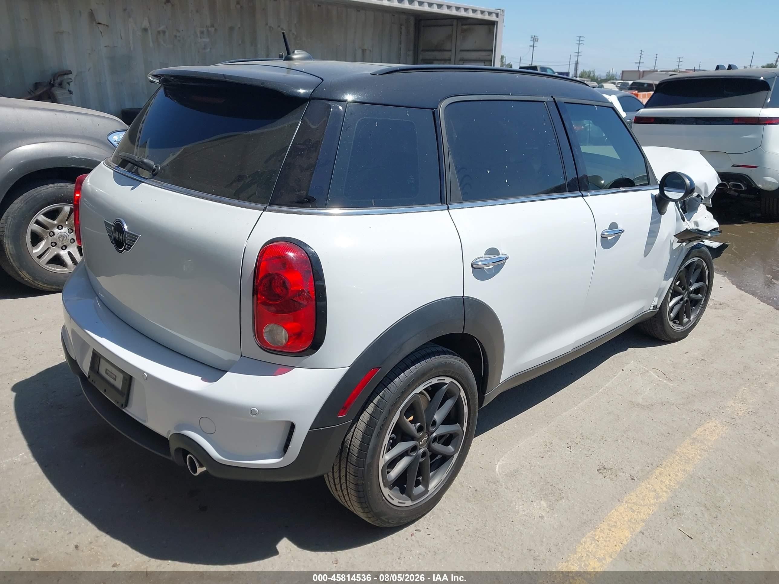 2015 Mini Countryman Cooper S White vin: WMWZC3C55FWT06654