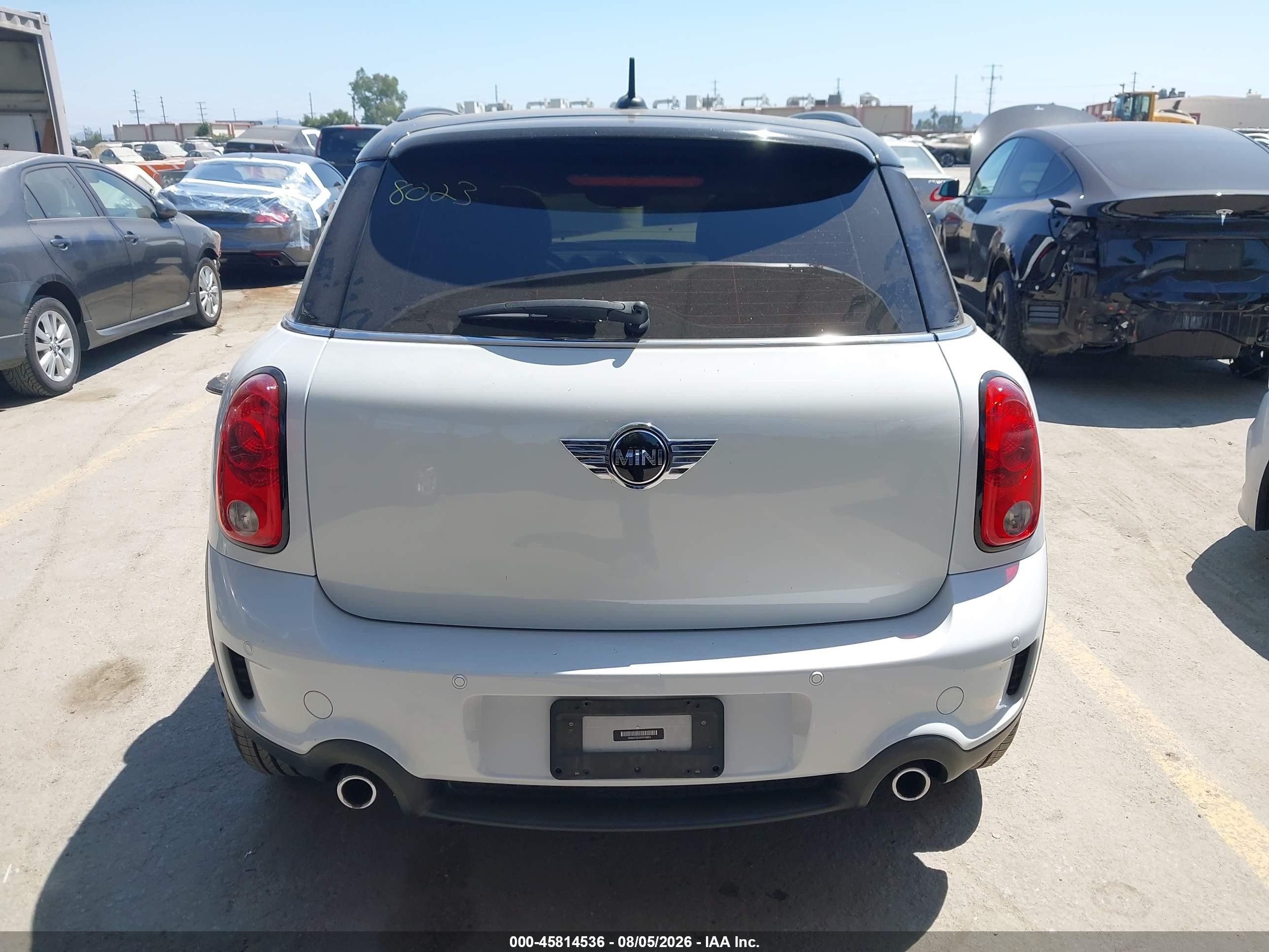 2015 Mini Countryman Cooper S White vin: WMWZC3C55FWT06654