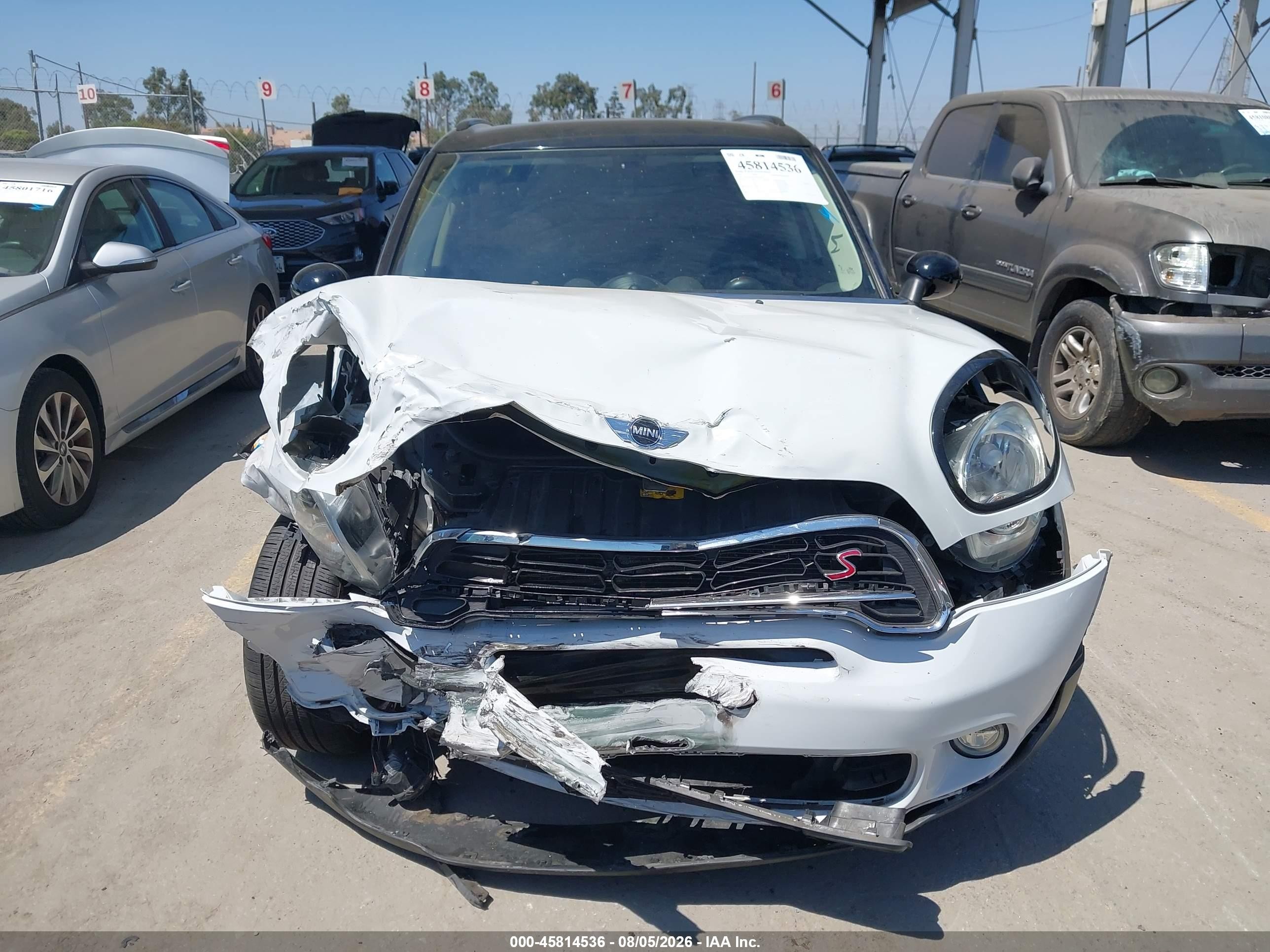 2015 Mini Countryman Cooper S White vin: WMWZC3C55FWT06654