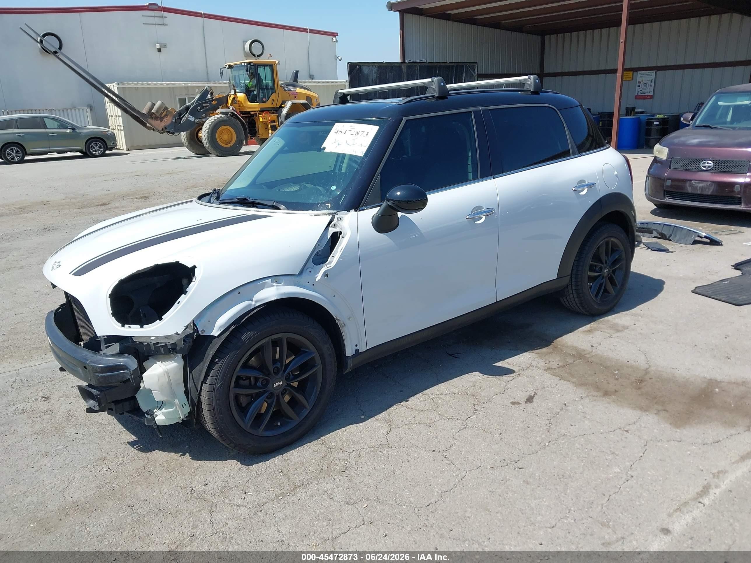2012 Mini Cooper S Countryman   White vin: WMWZC3C56CWL84789