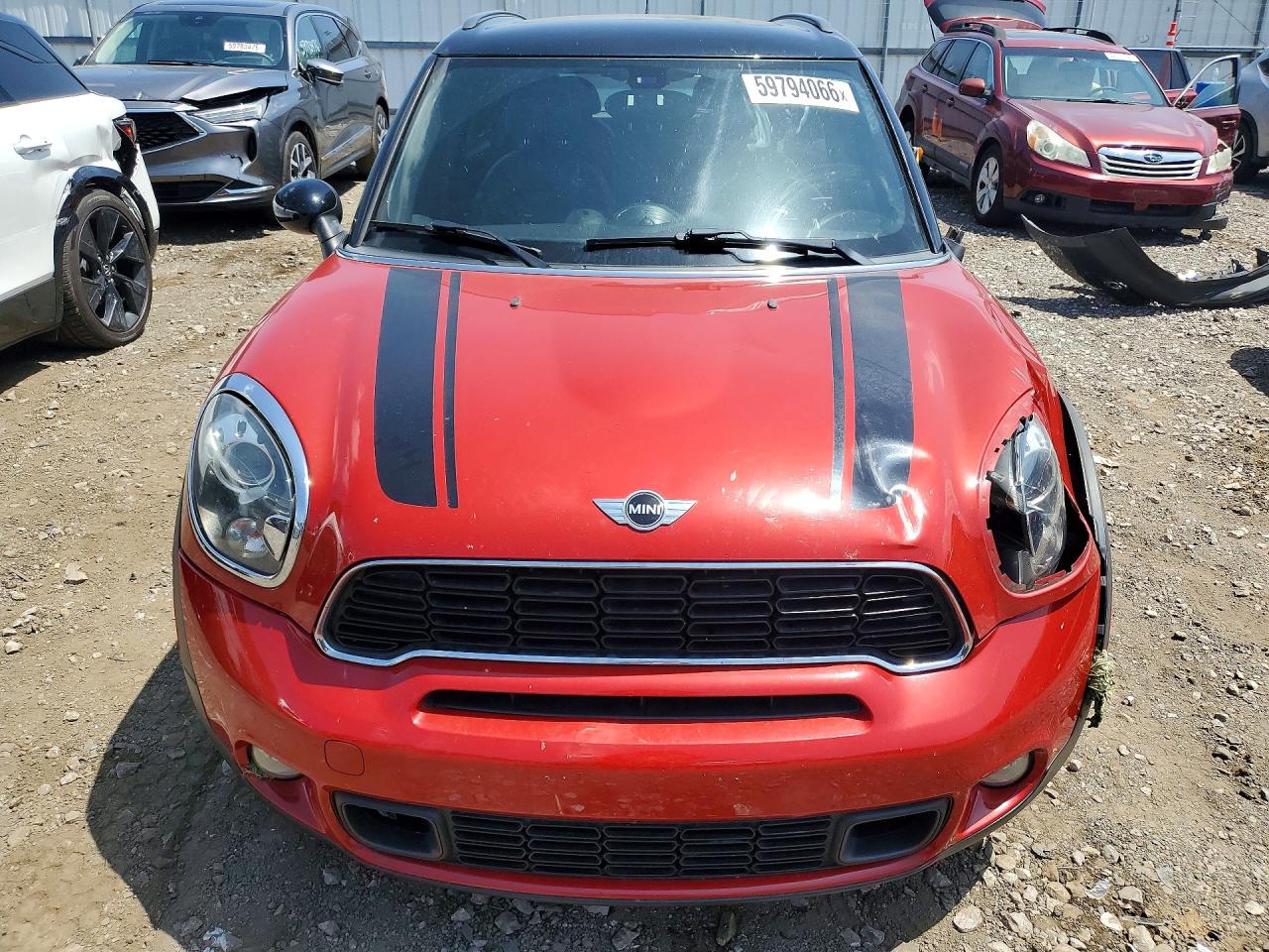 2014 Mini Cooper S Countryman Red vin: WMWZC3C56EWT00828