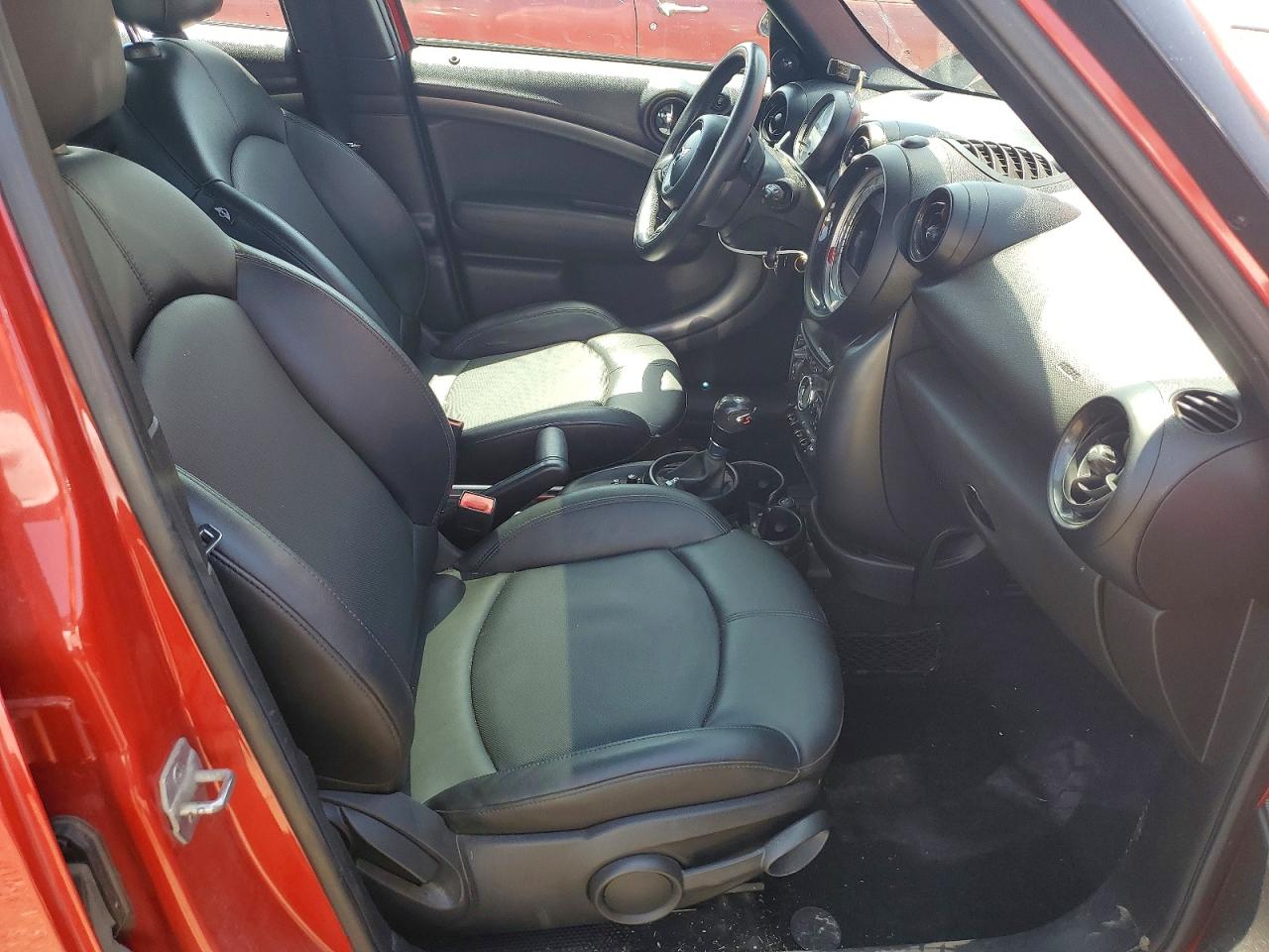 2014 Mini Cooper S Countryman Red vin: WMWZC3C56EWT00828