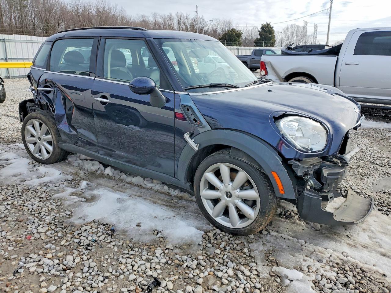 2015 Mini Cooper S Countryman Blue vin: WMWZC3C56FWT01818