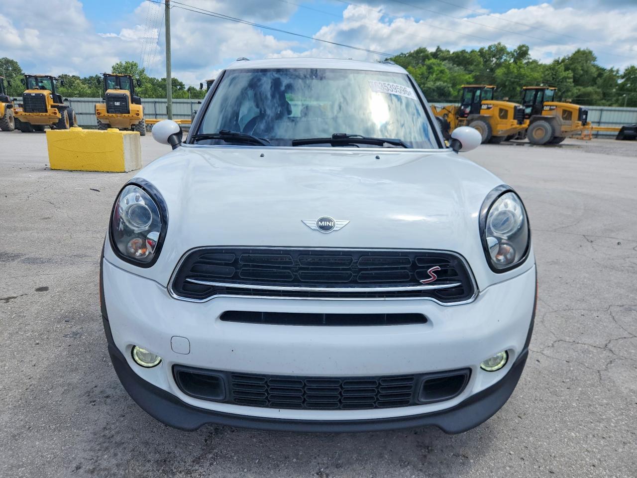 2015 Mini Cooper S Countryman White vin: WMWZC3C56FWT04685