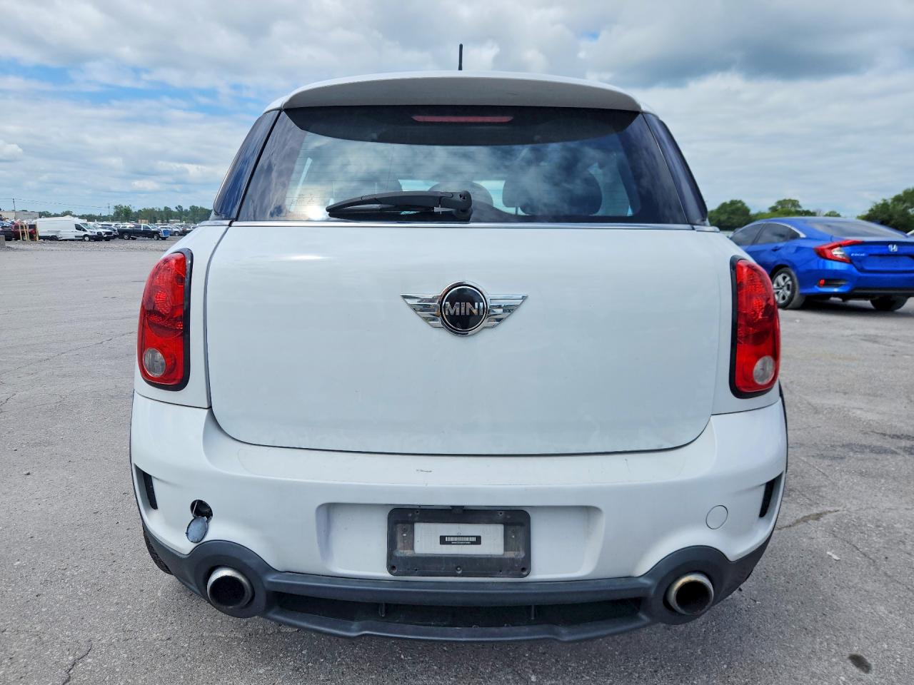 2015 Mini Cooper S Countryman White vin: WMWZC3C56FWT04685