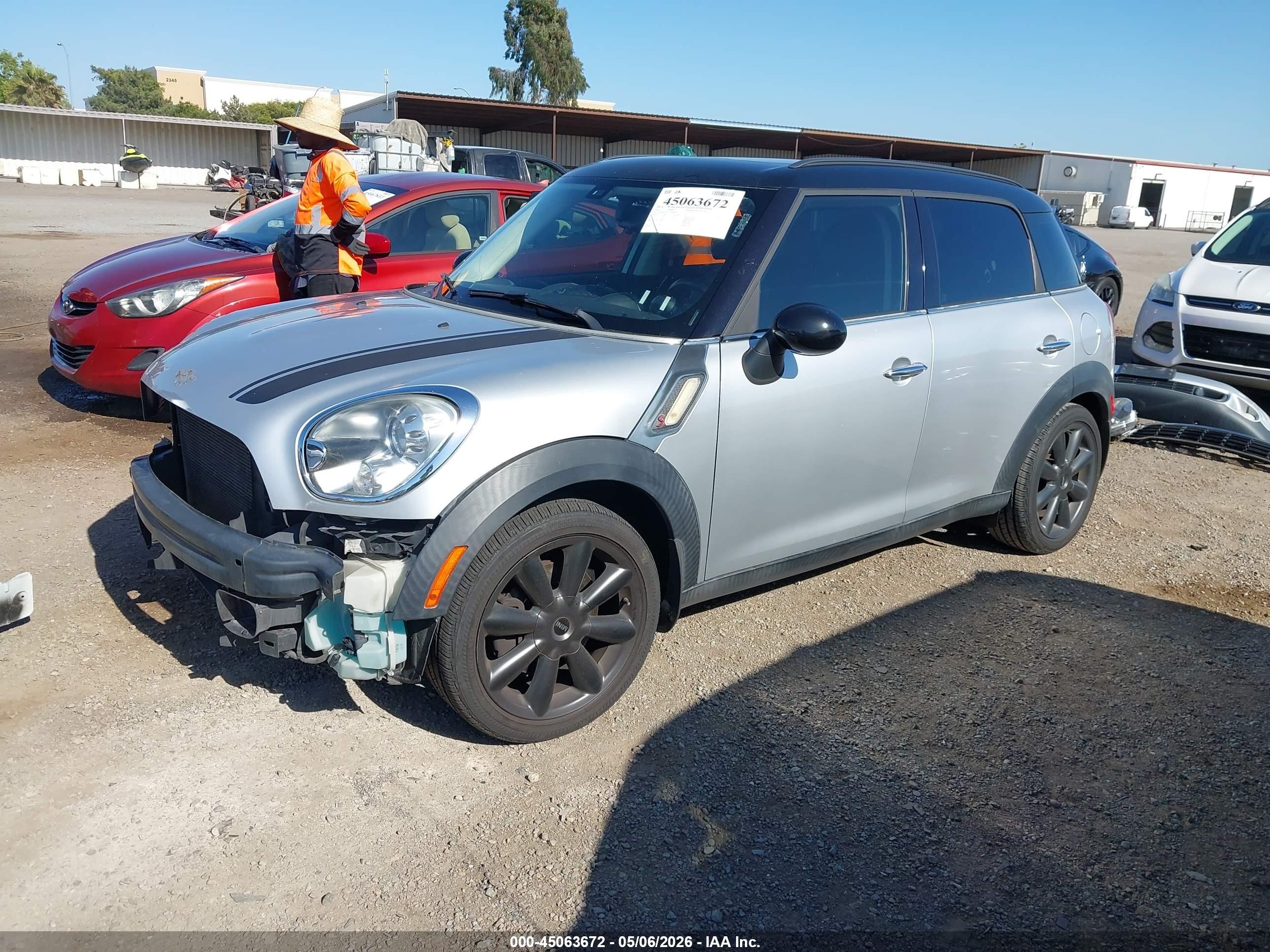 2012 Mini Cooper S Countryman   Silver vin: WMWZC3C57CWL87815