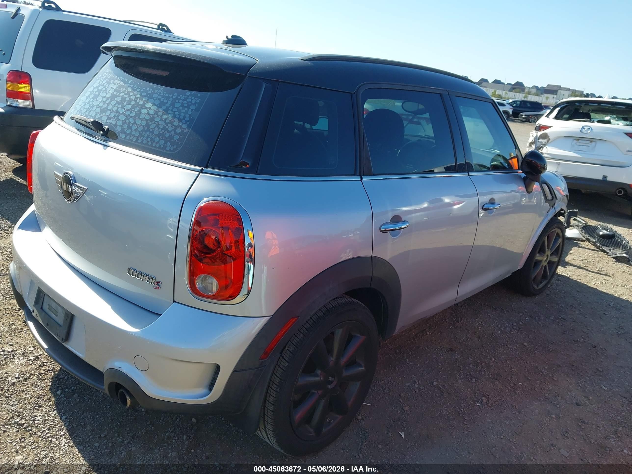 2012 Mini Cooper S Countryman   Silver vin: WMWZC3C57CWL87815