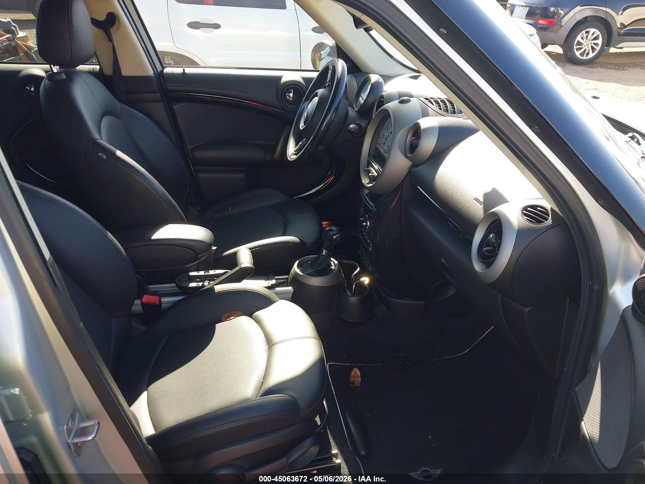 2012 Mini Cooper S Countryman   Silver vin: WMWZC3C57CWL87815