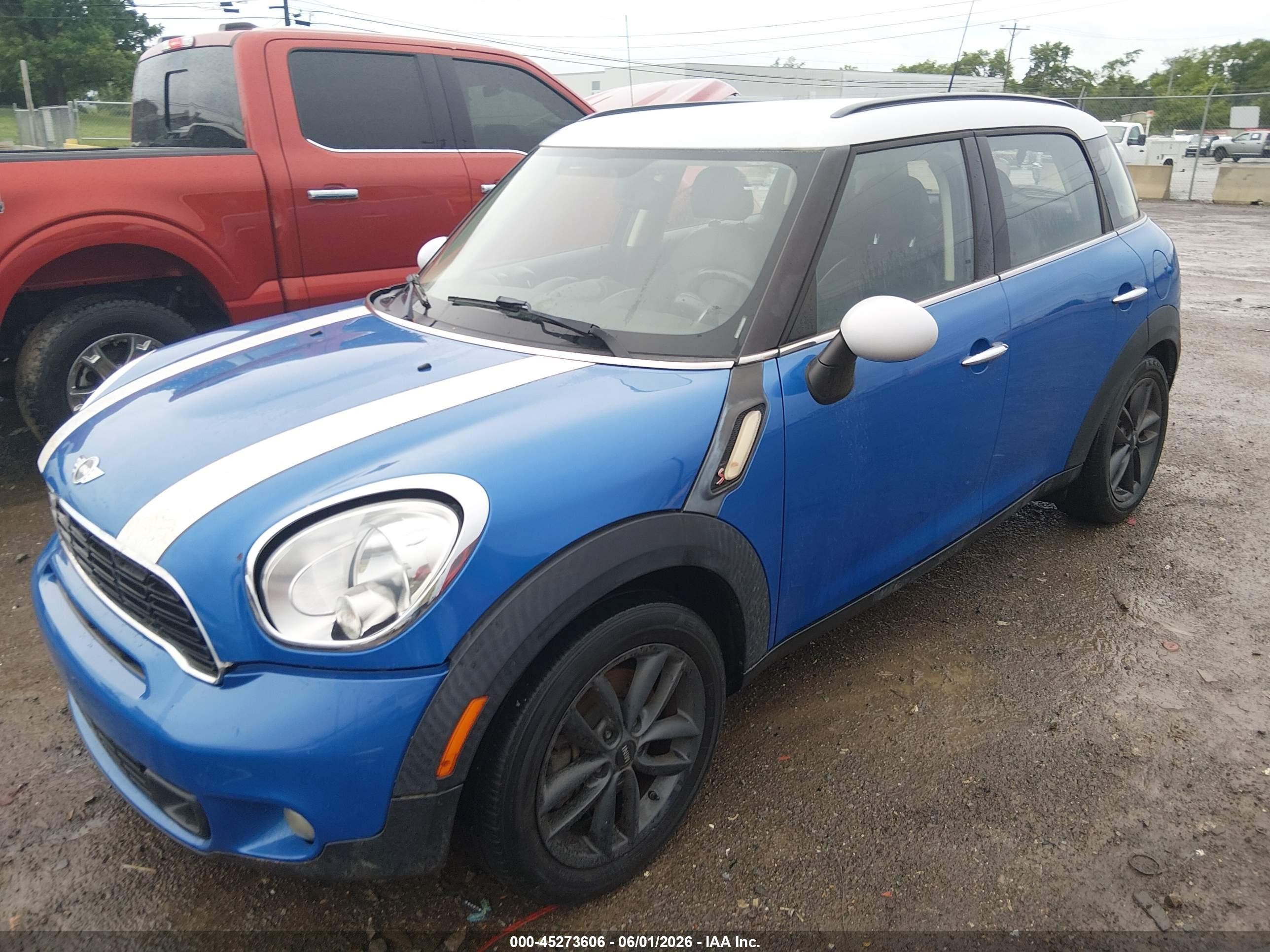 2013 Mini Countryman Cooper S Blue vin: WMWZC3C57DWM28350