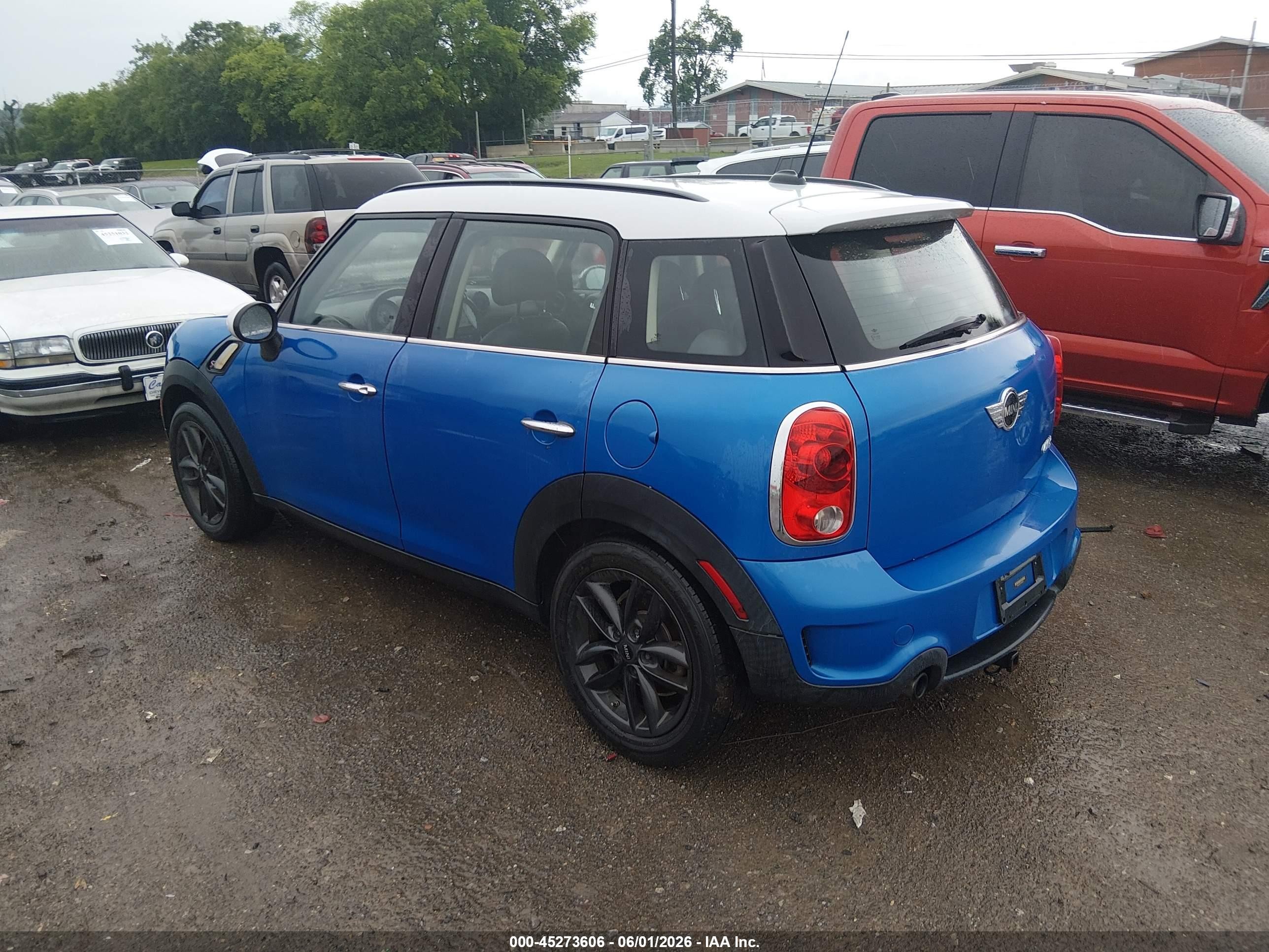 2013 Mini Countryman Cooper S Blue vin: WMWZC3C57DWM28350