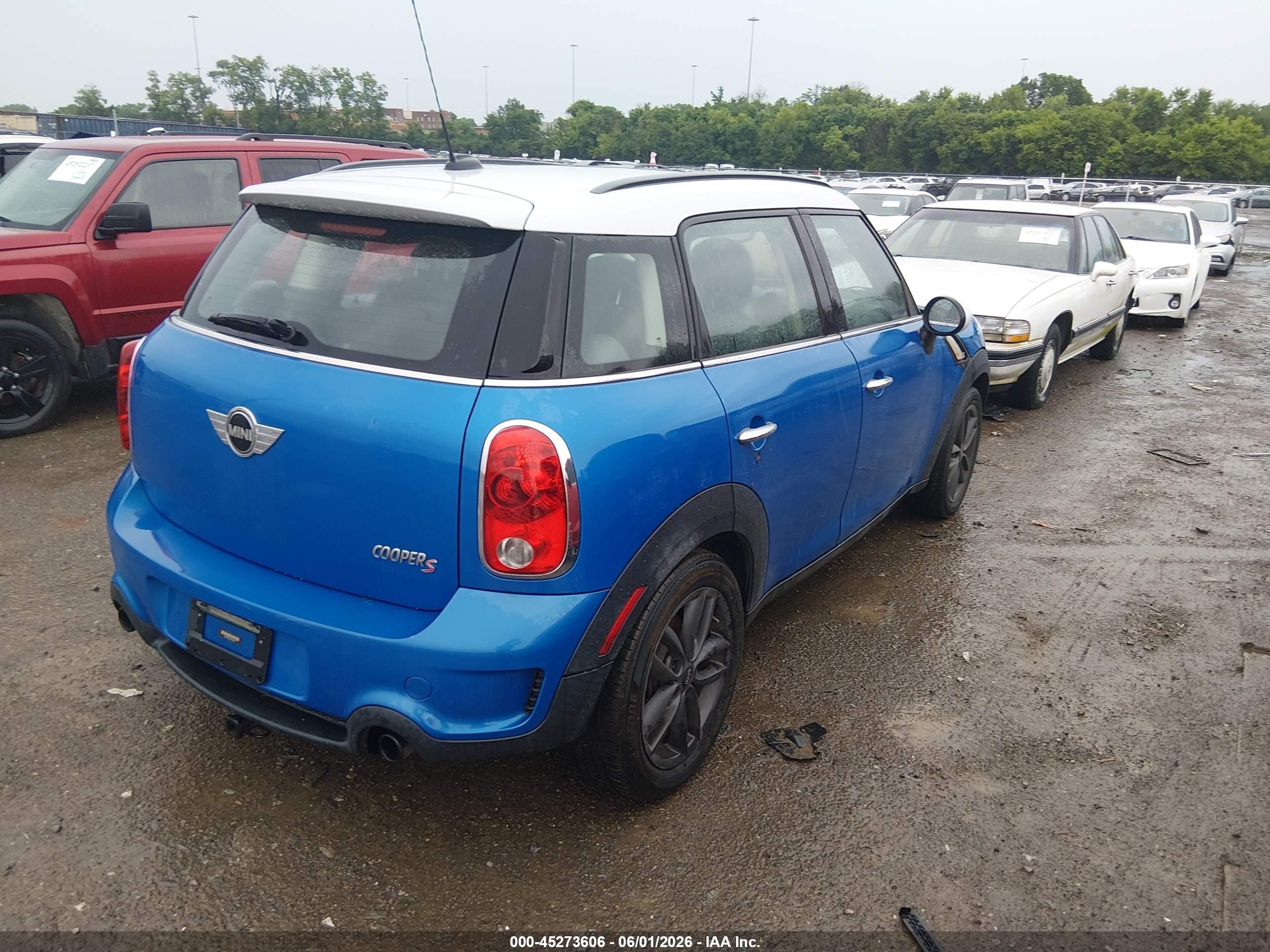 2013 Mini Countryman Cooper S Blue vin: WMWZC3C57DWM28350