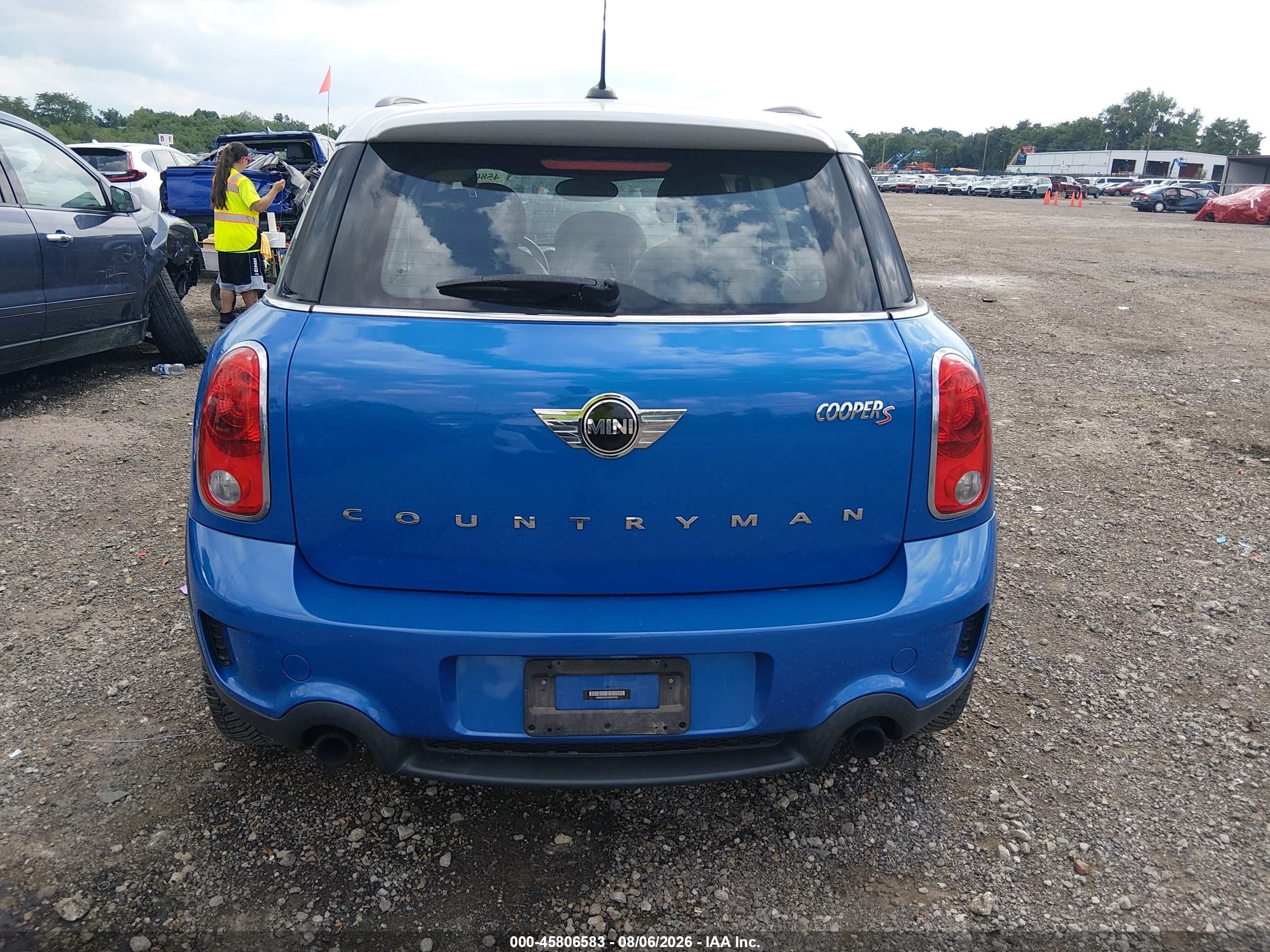 2014 Mini Countryman Cooper S Blue vin: WMWZC3C57EWP27421
