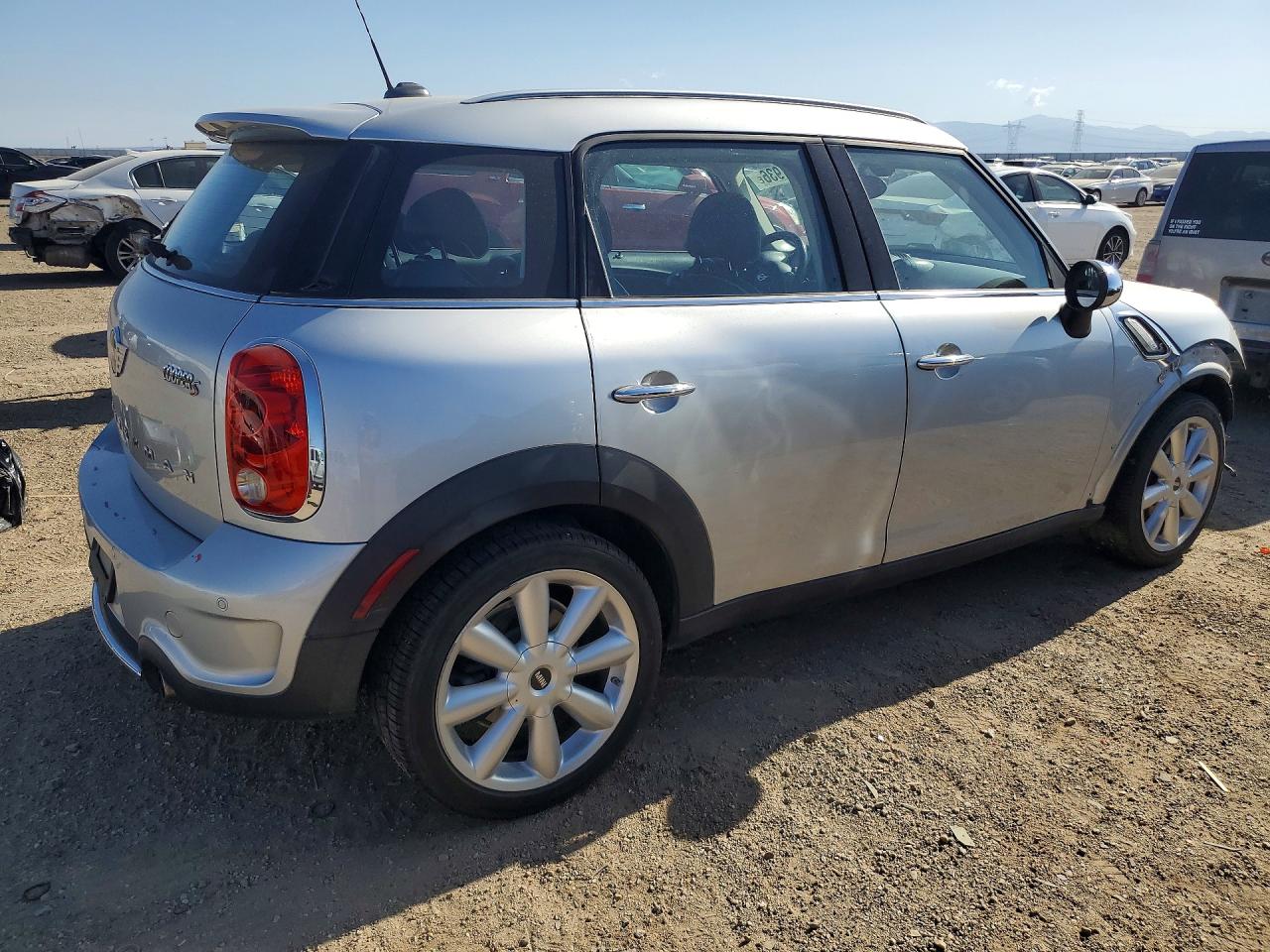 2014 Mini Cooper S Countryman Silver vin: WMWZC3C57EWP28570