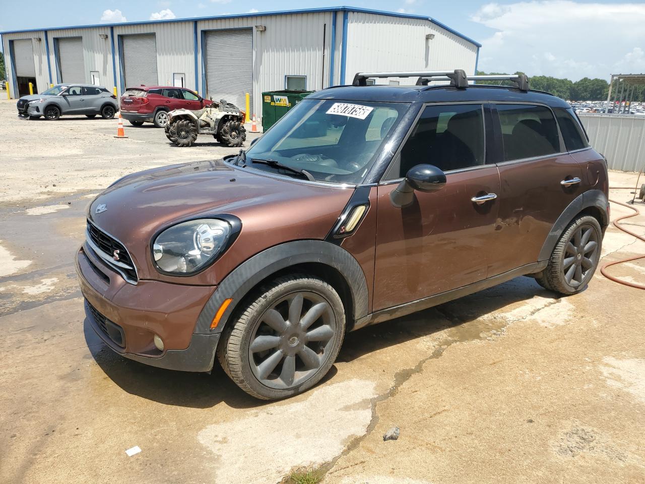 2015 Mini Cooper S Countryman Brown vin: WMWZC3C57FWT01679 Damage: Left Front Door, Dent(S) W/ Paint Dmg, 8 To 9 Inches