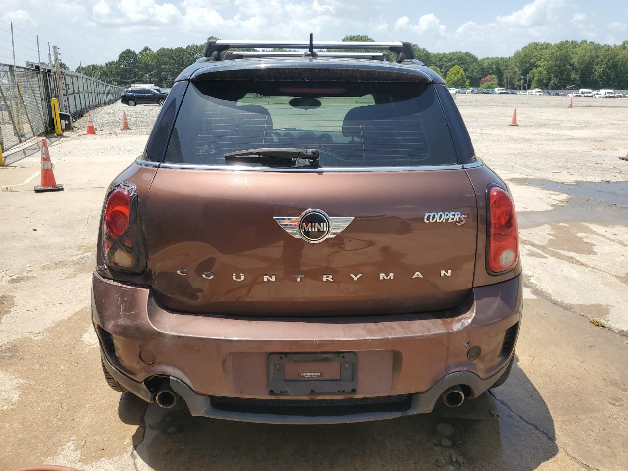 2015 Mini Cooper S Countryman Brown vin: WMWZC3C57FWT01679 Damage: Lift Gate, Dent(S) W/ Paint Dmg, > 12 Inches